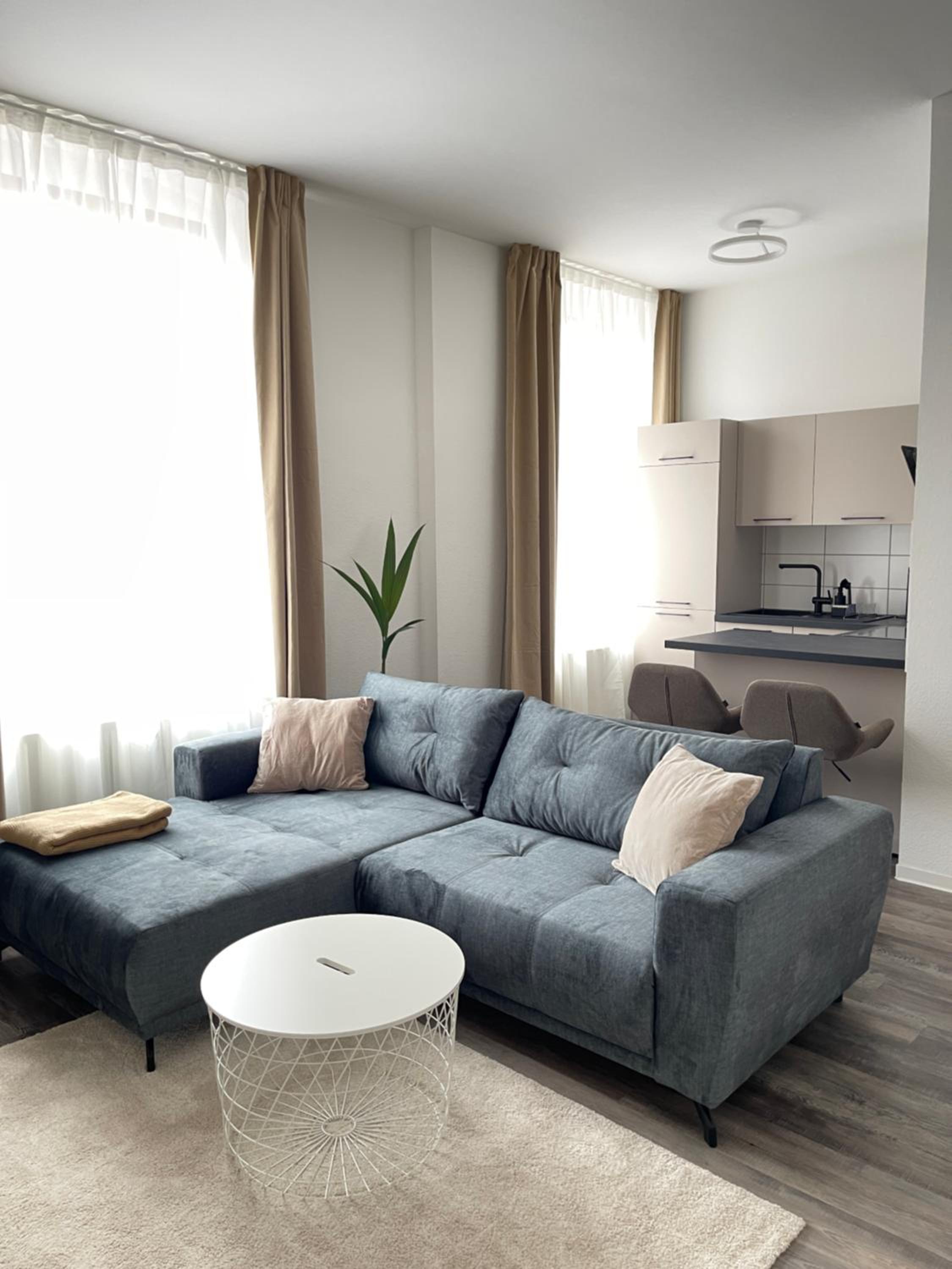 One-Bedroom Apartment photo 1