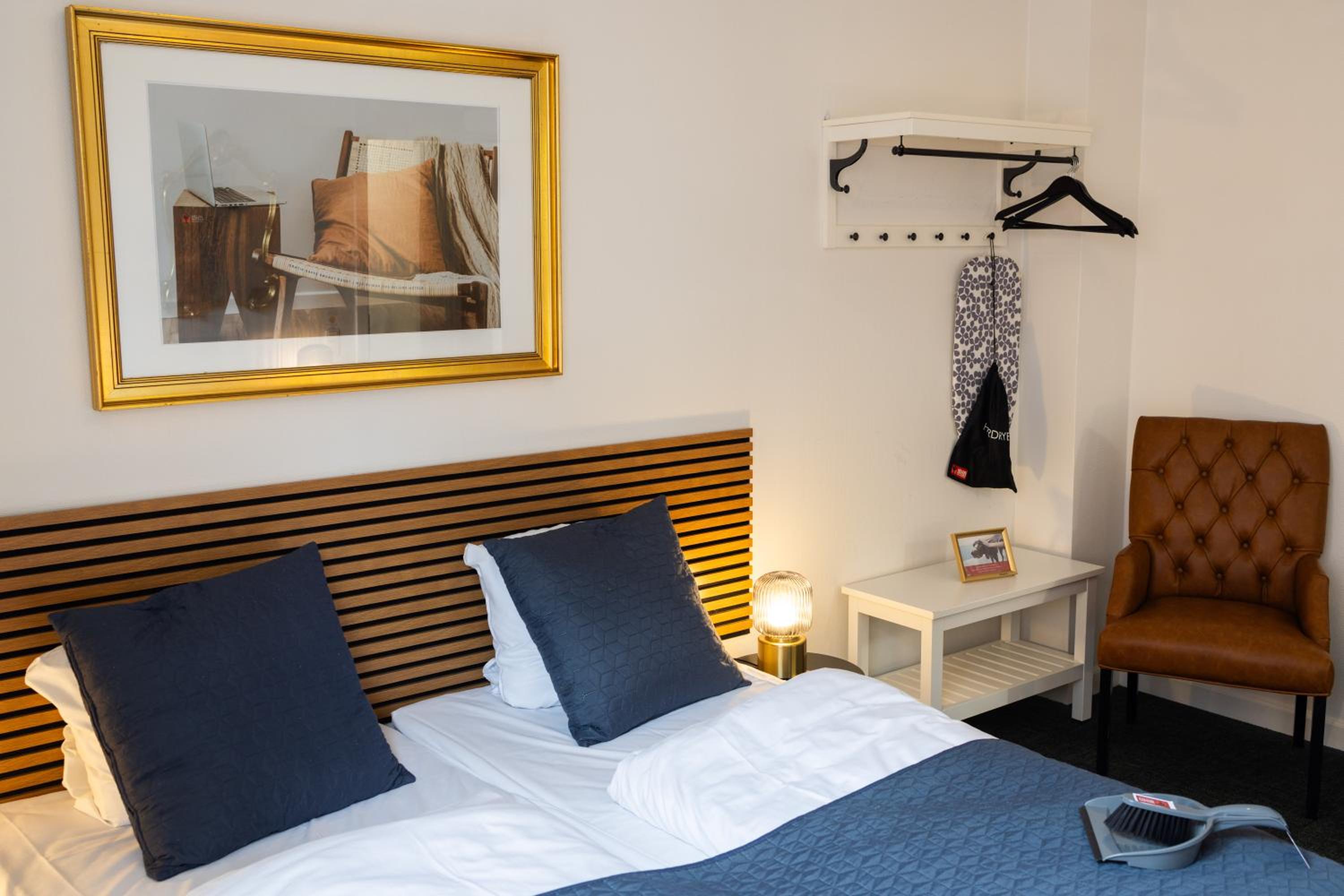 Small Double Room - Photo 4