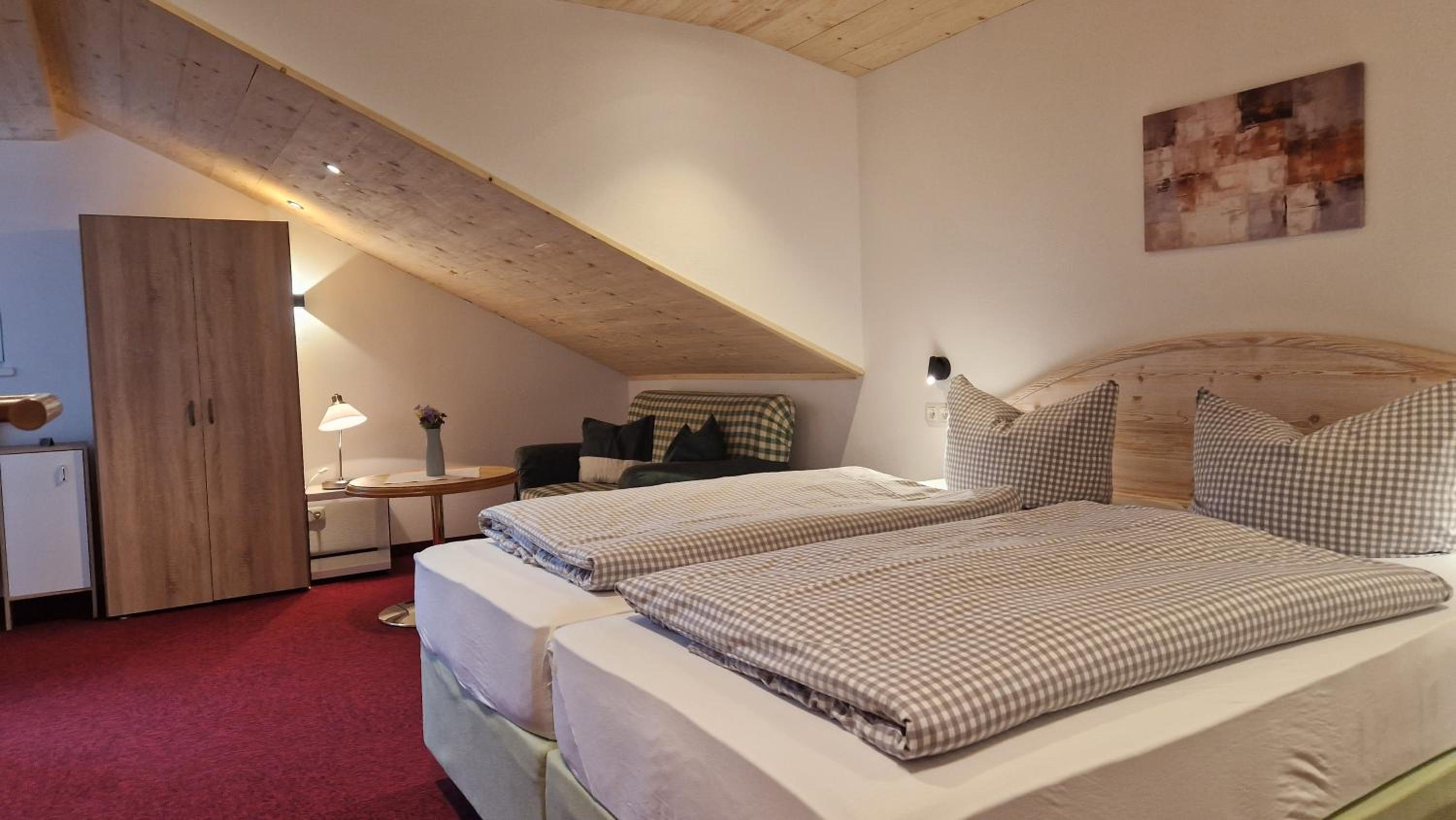 Deluxe Double Room photo 3