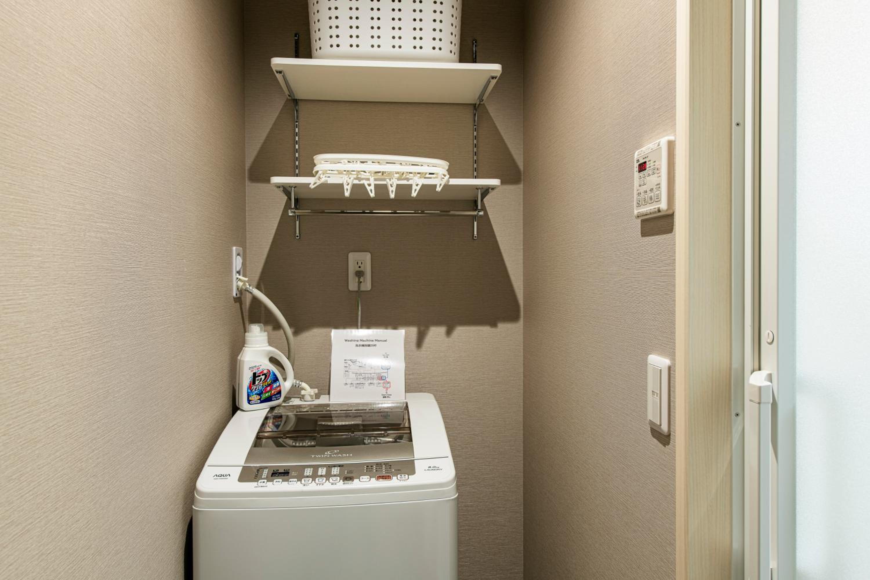 Suite - Photo 8