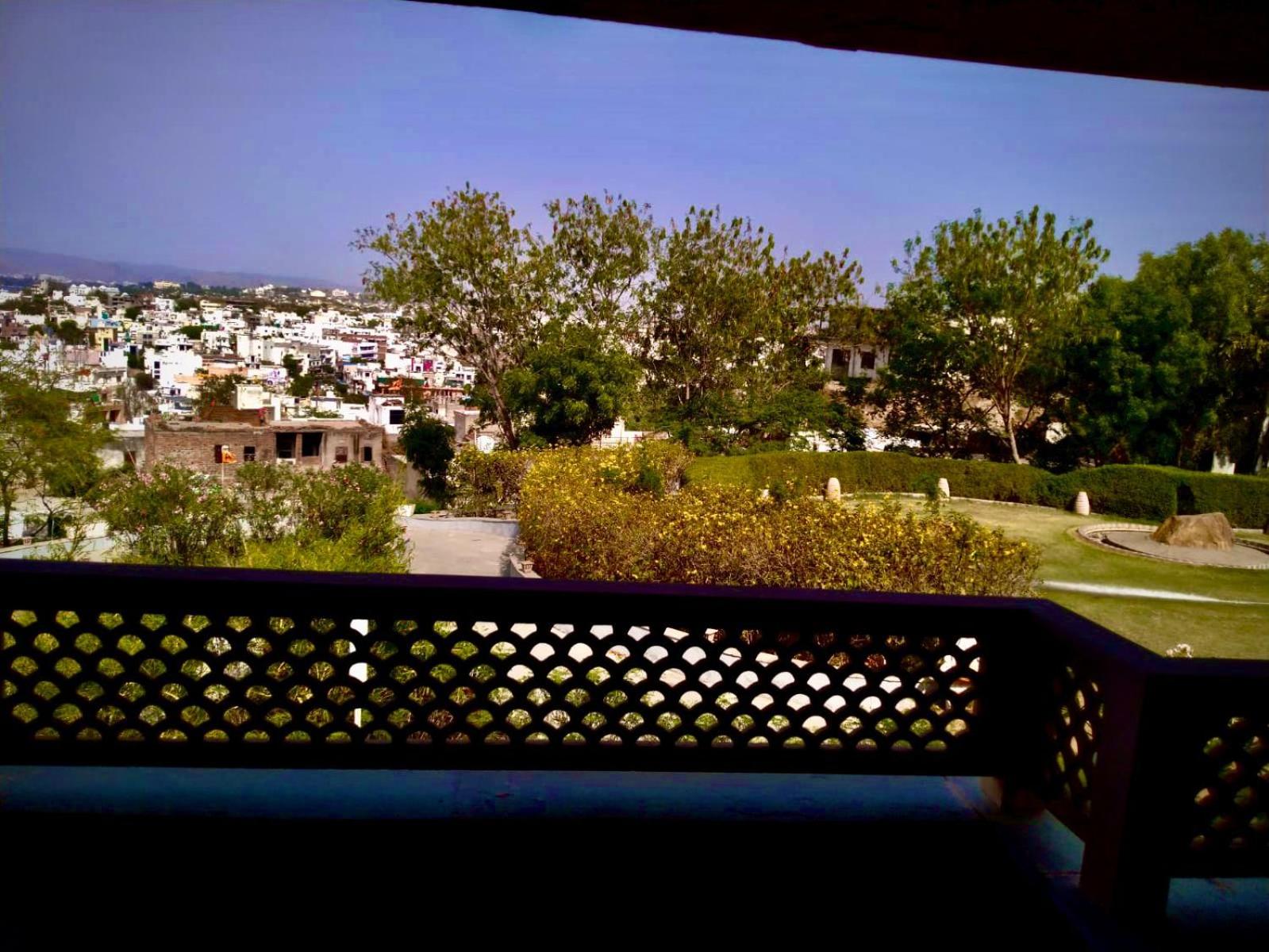 Super Deluxe Room with Private Sitout,Garden & City View: 15% off on F&B and Spa, Happy Hours with 1+1 offer ,Complimentary Welcome Drink on arrival, Signature Activities & Experiences, 10% off on transportation  - Photo 5