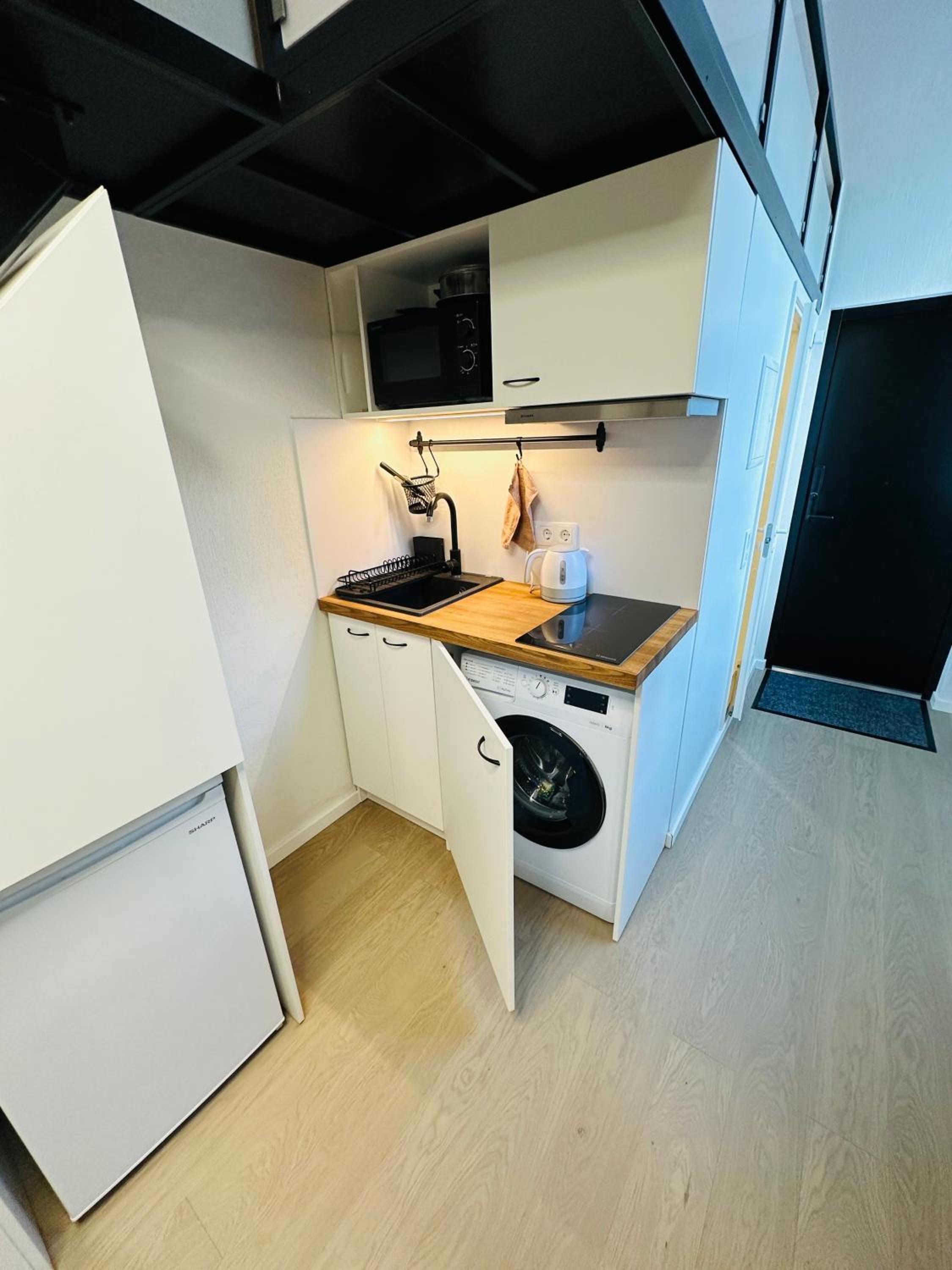 Single Room photo 2