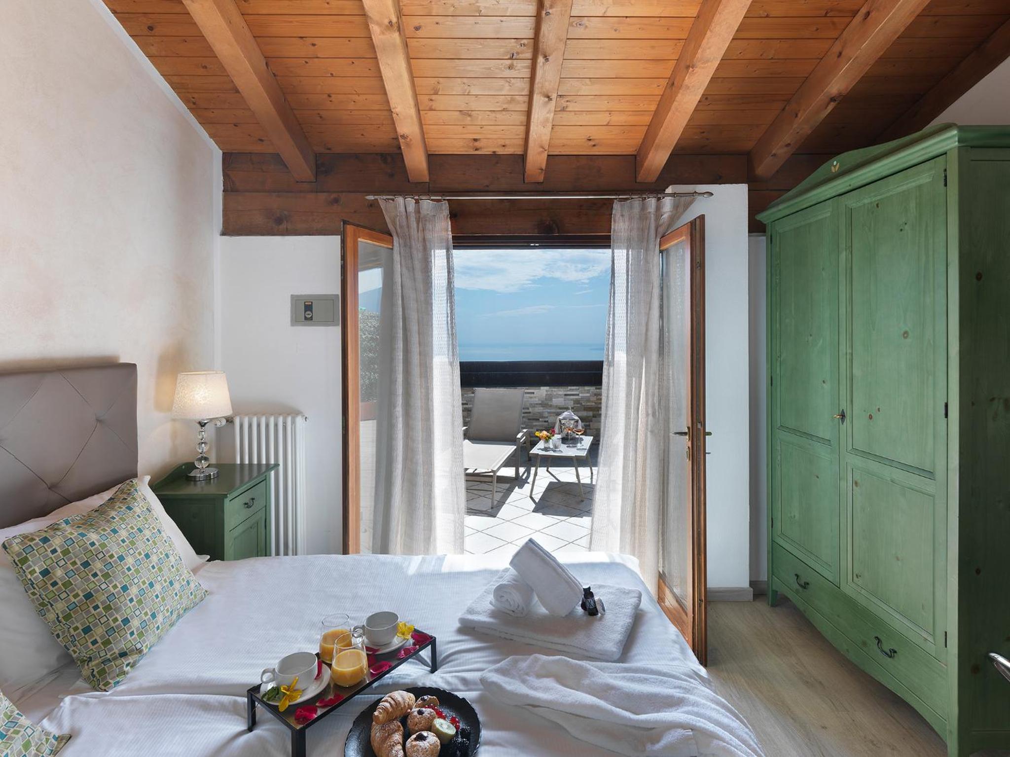 Junior Suite with Lake View photo 3