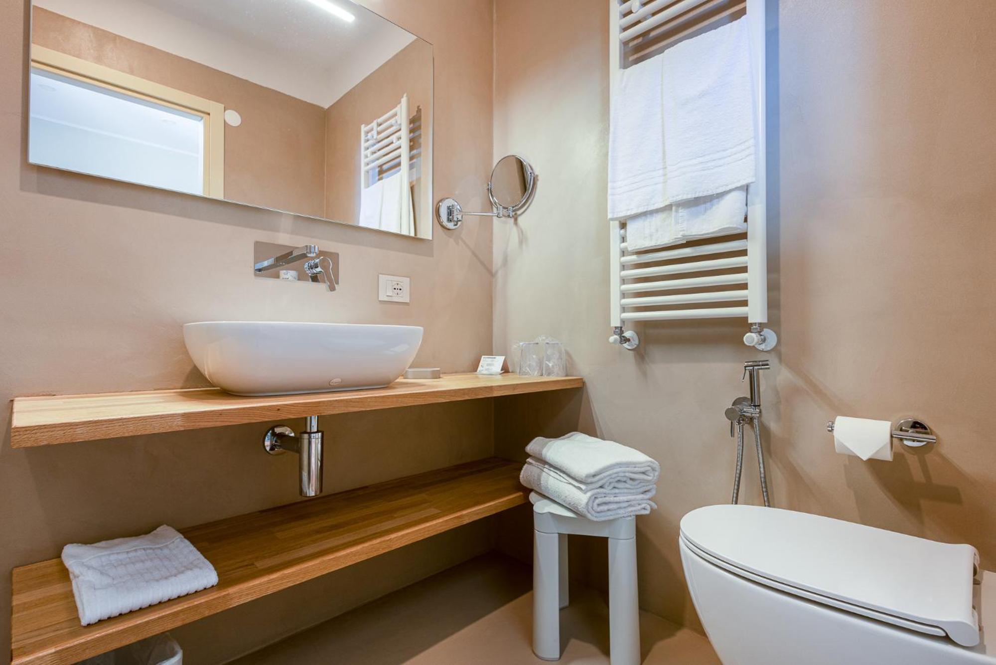 Superior Double or Twin Room - Photo 5