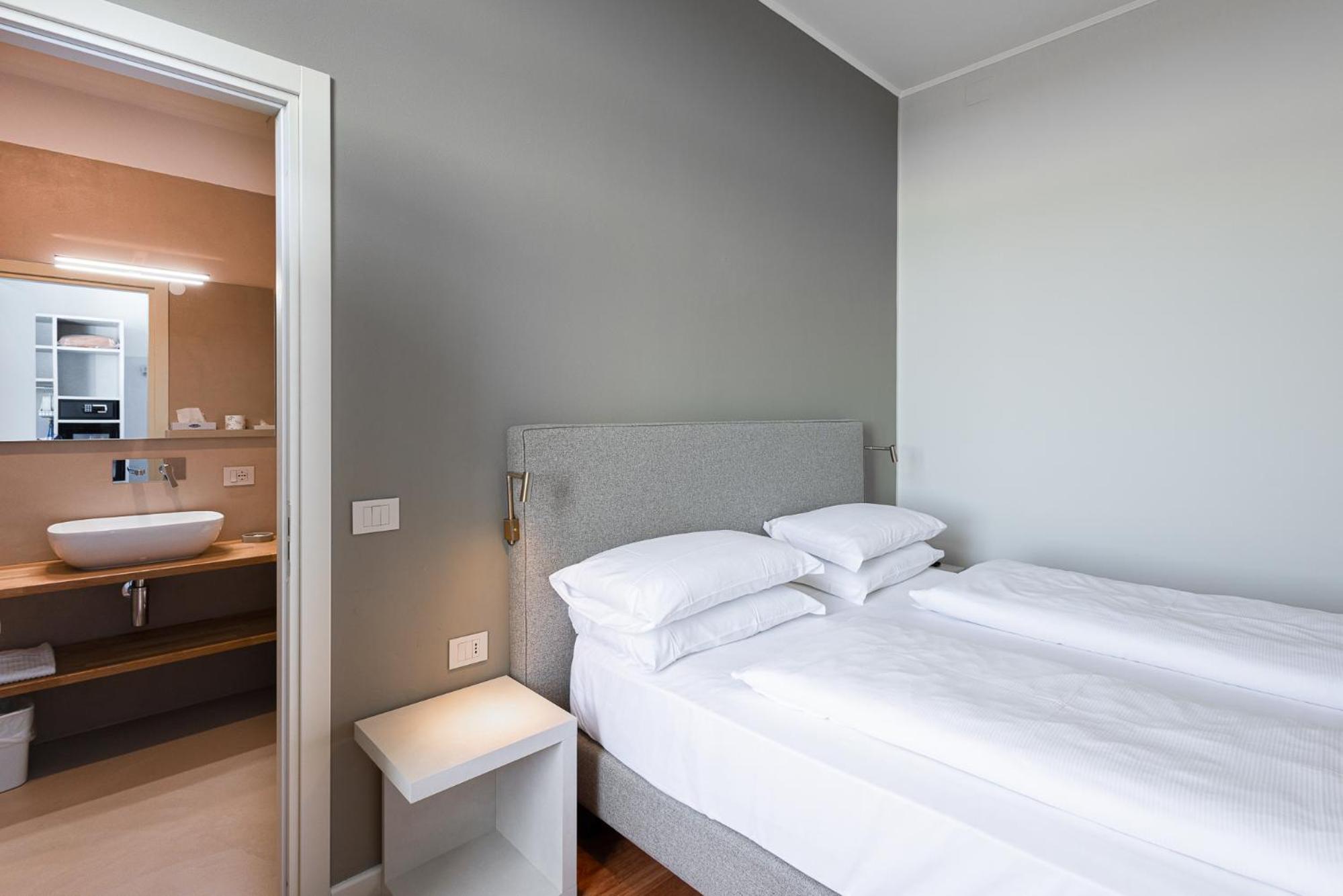 Superior Double or Twin Room - Photo 1