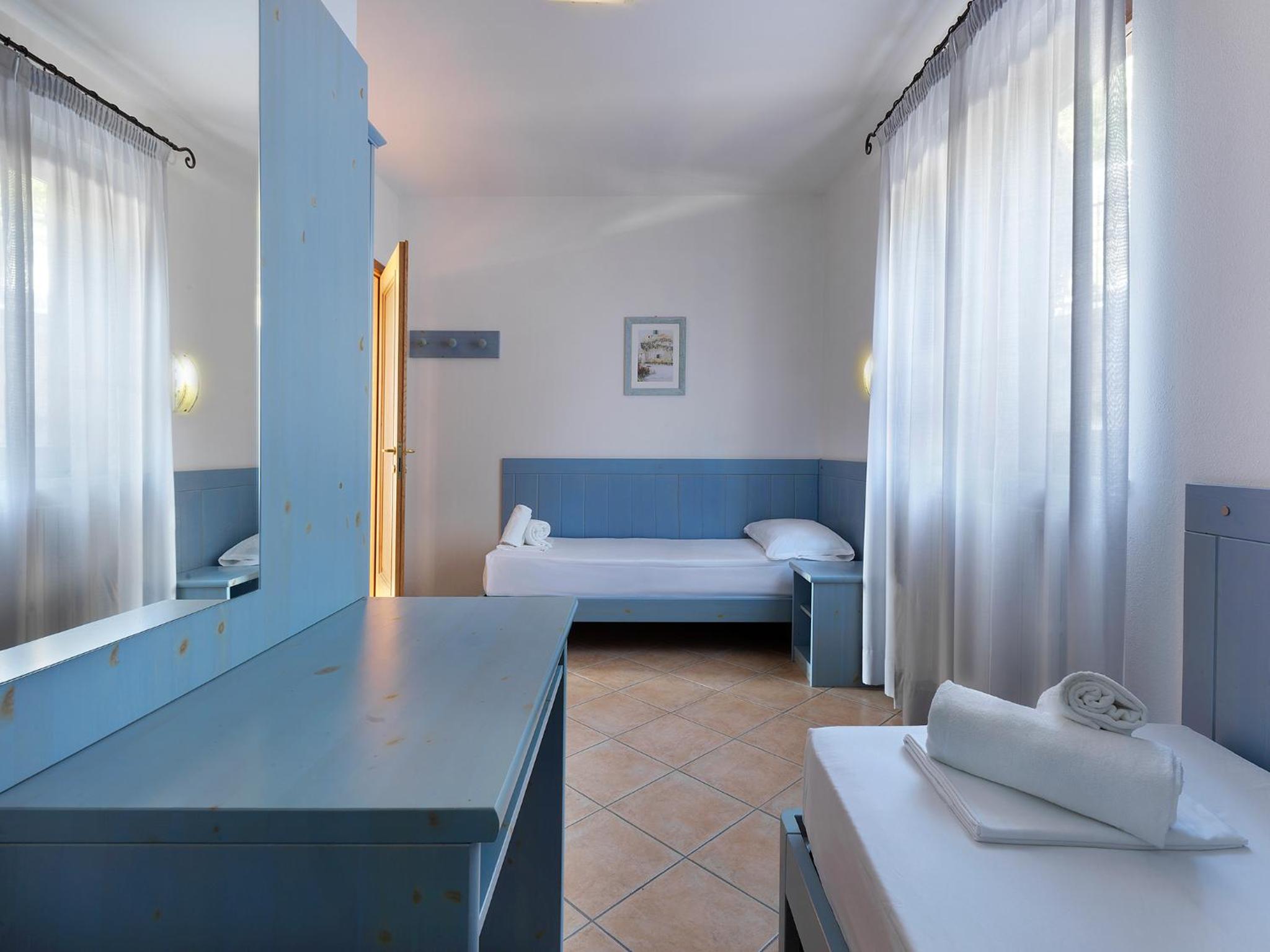 Deluxe Apartment with Lake View photo 2
