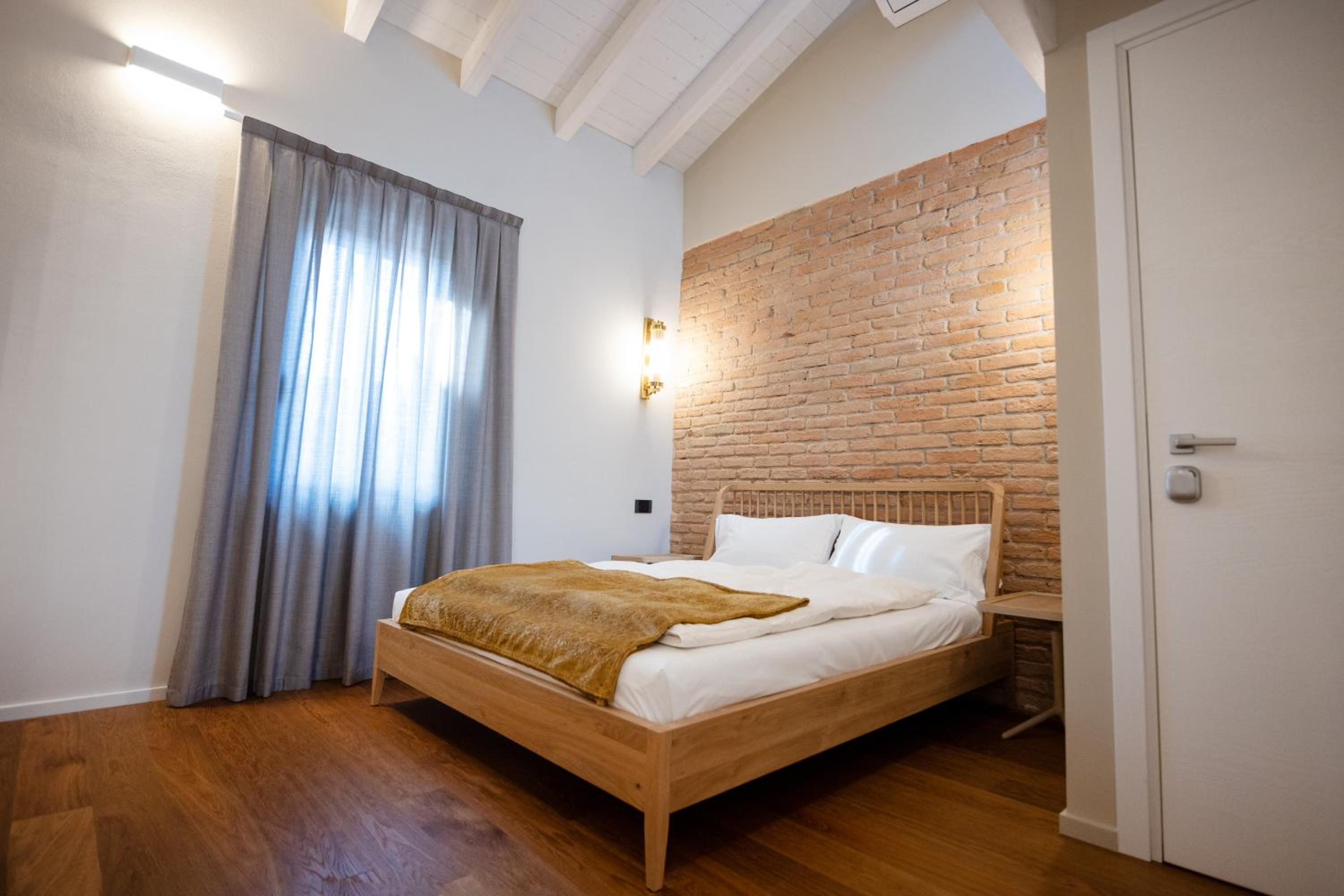 Suite photo 1