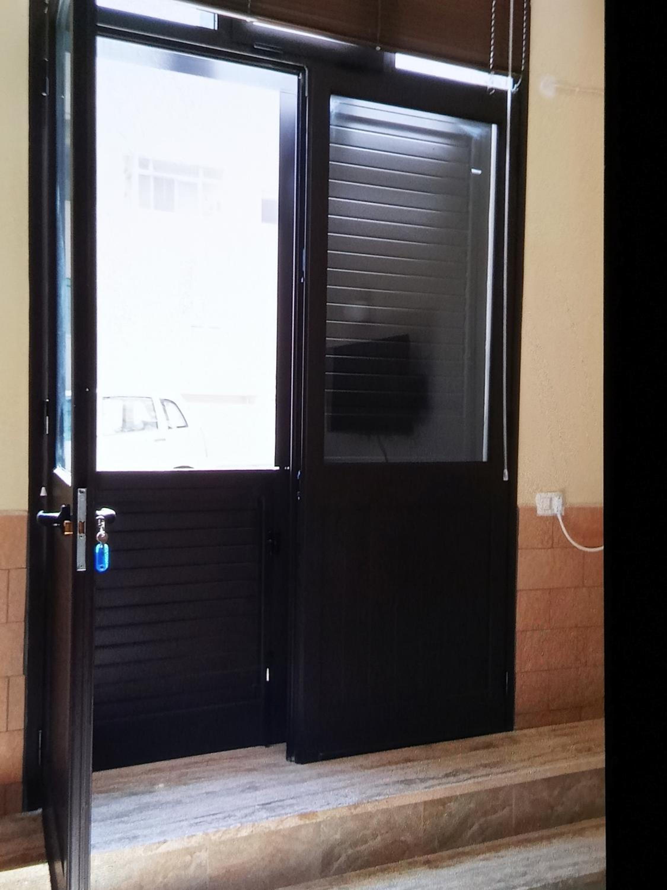 One-Bedroom House - Photo 15