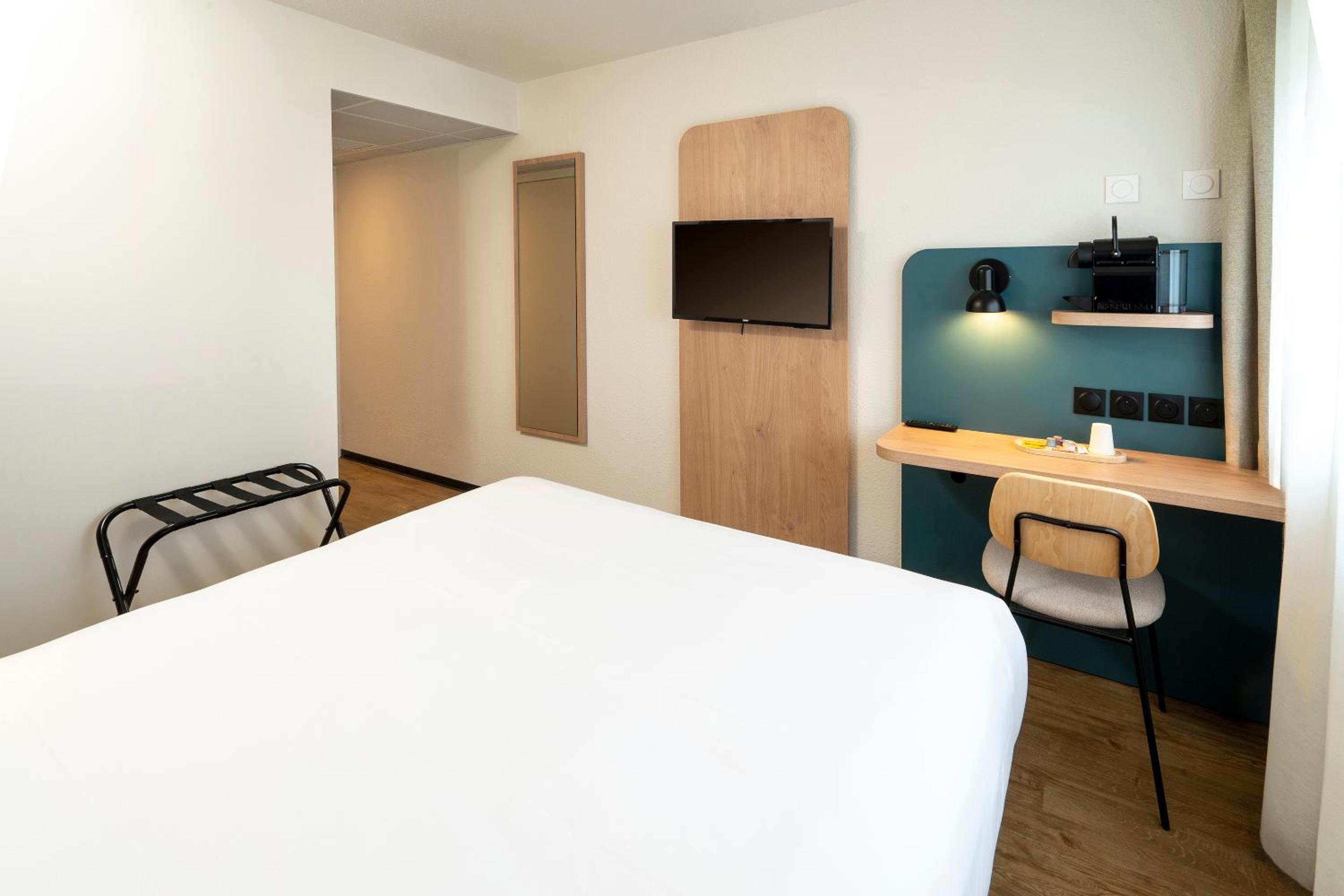 Standard Double Room - Non-Smoking photo 1