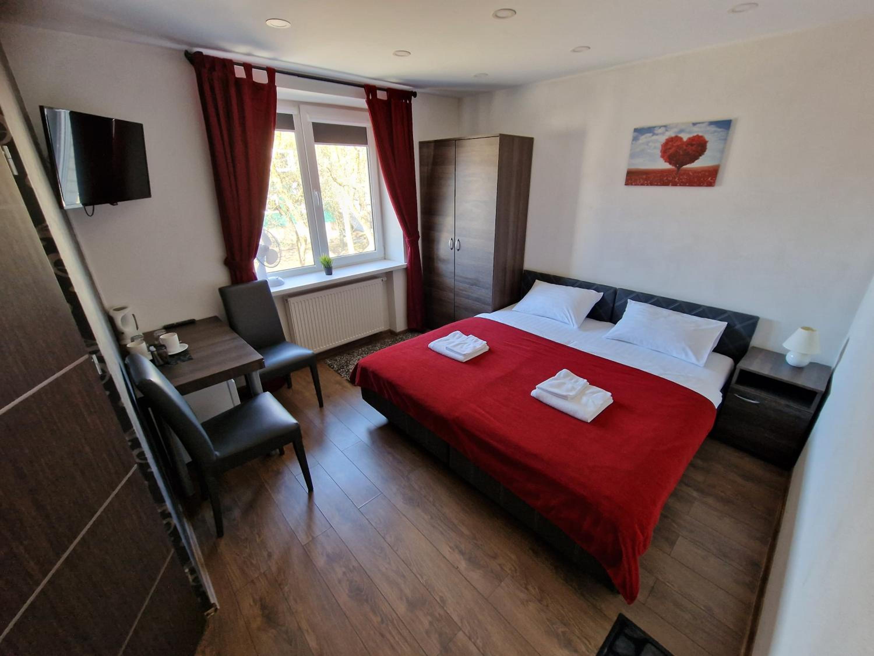 Double or Twin Room with Private Bathroom photo 1