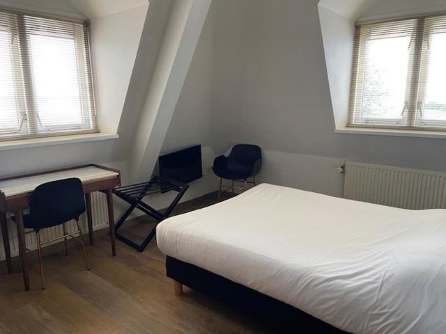 Small Double Room photo 1