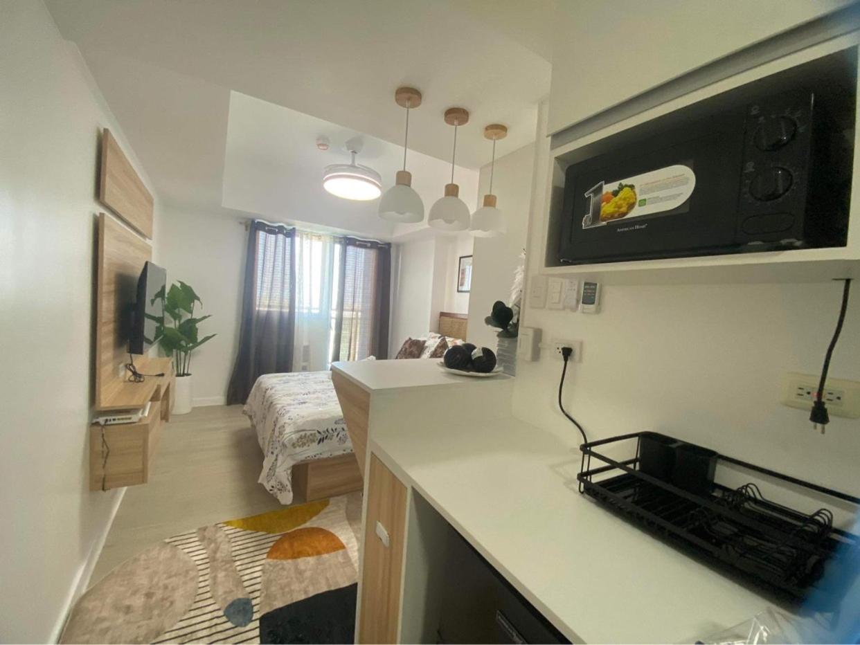 Studio Apartment photo 1