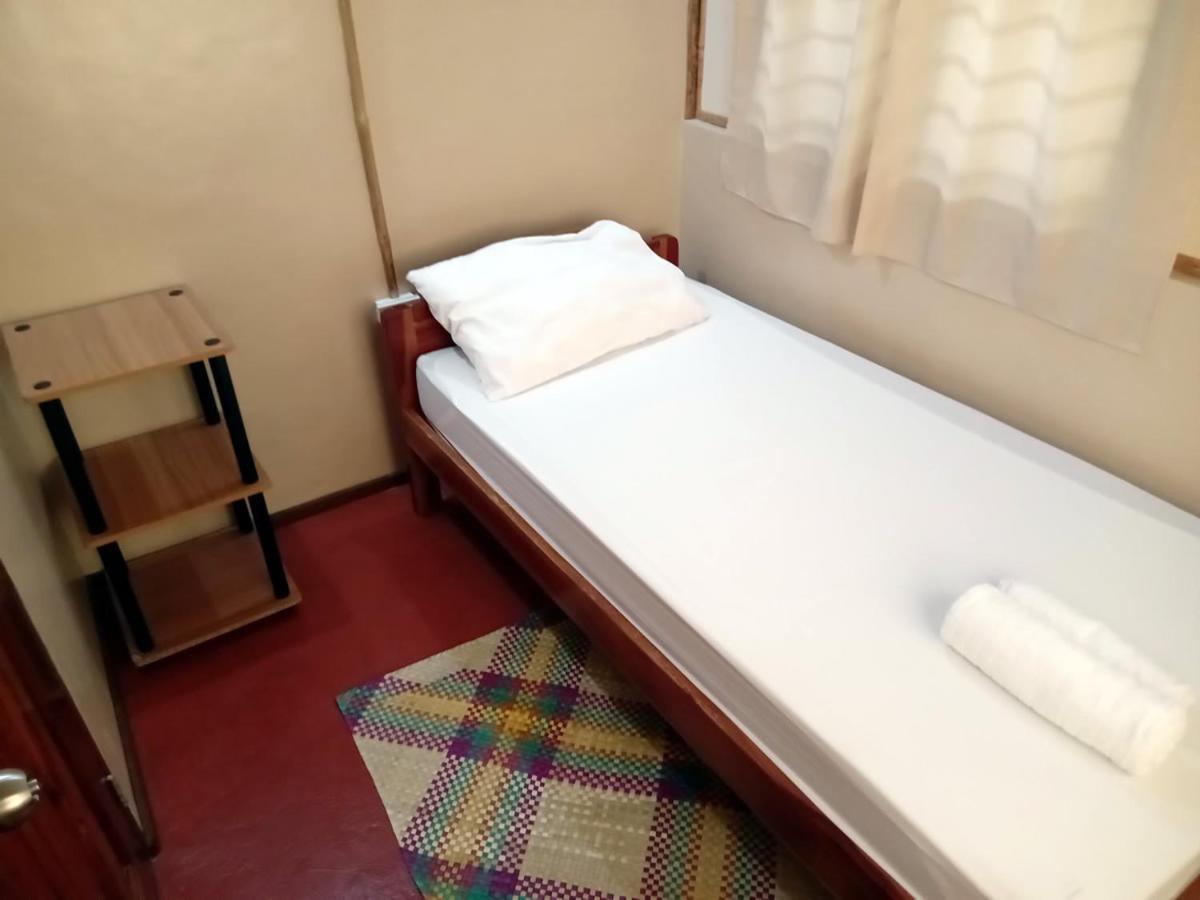 Single Room photo 3