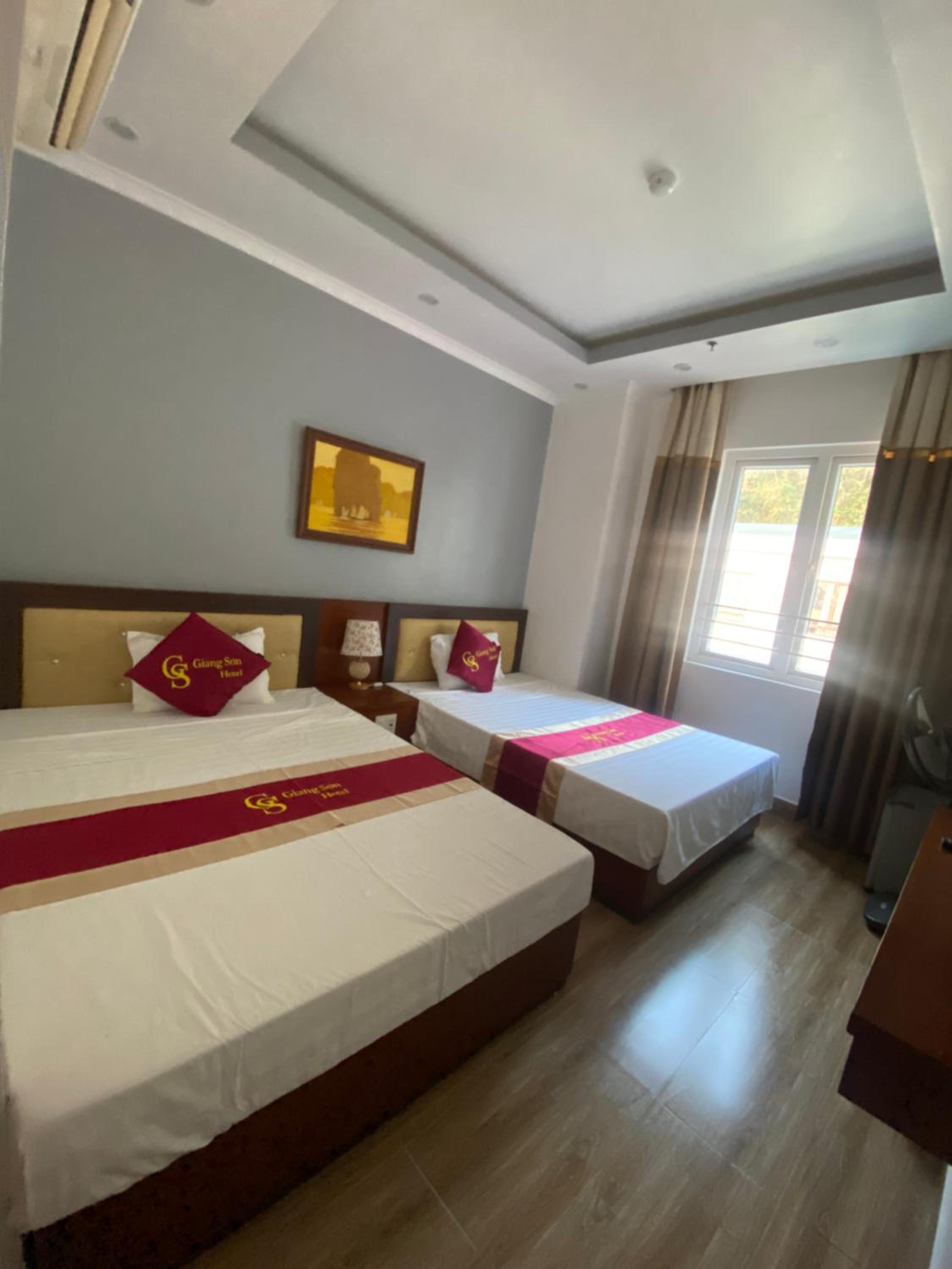 Twin Room With Mountain View