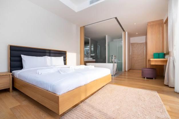 Budget Double Room photo 1