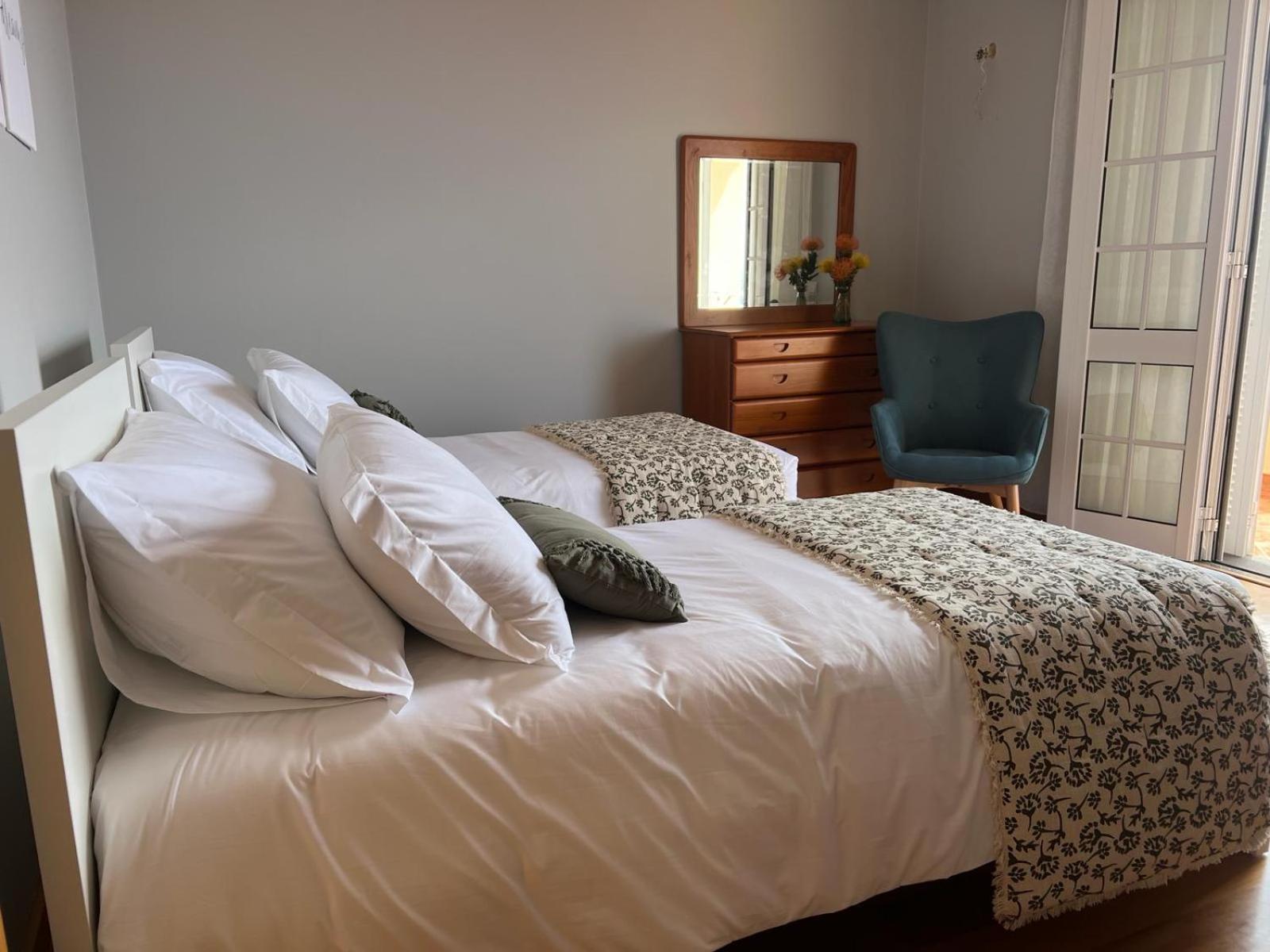 Three-Bedroom House photo 2