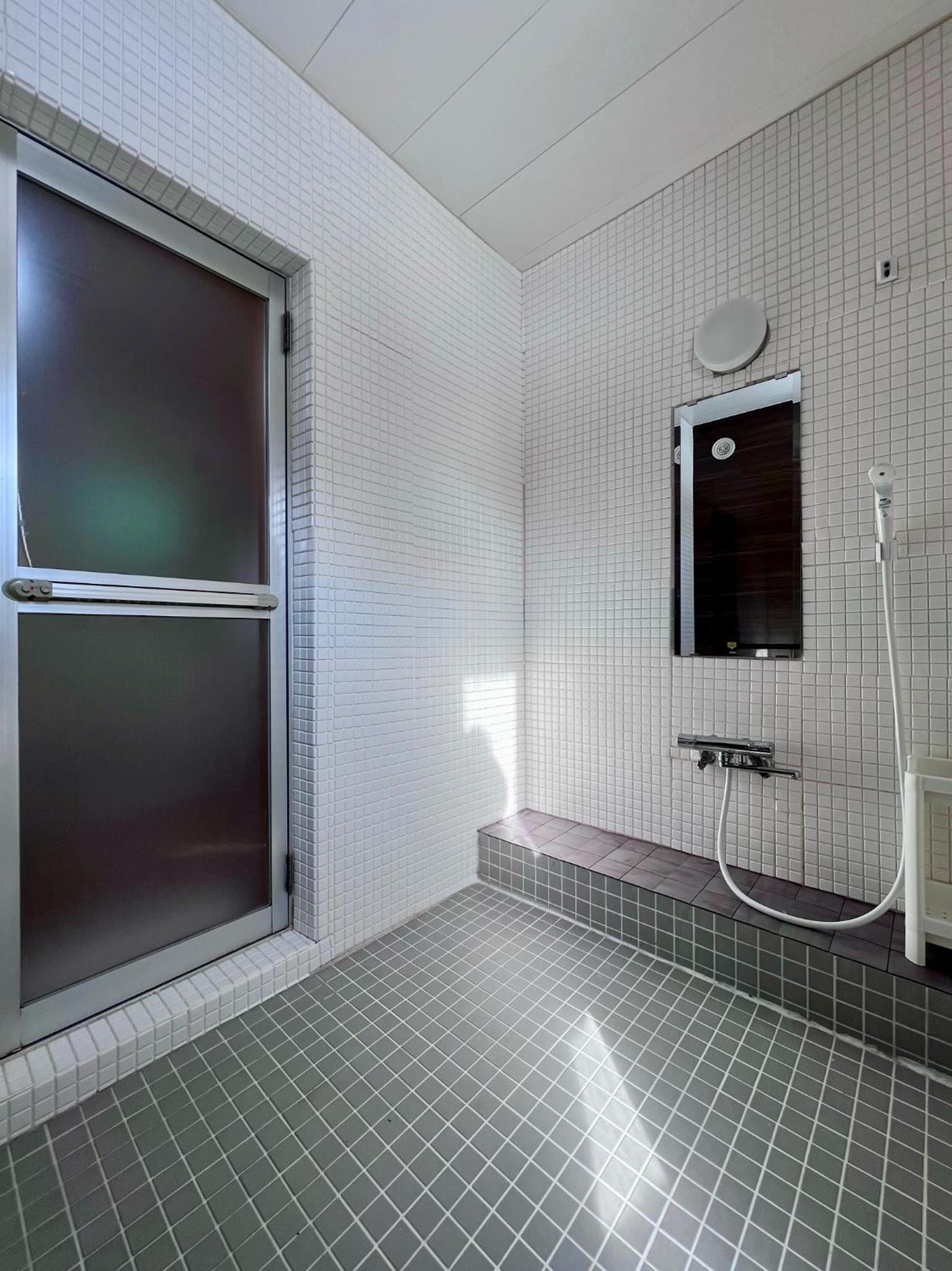 Three-Bedroom Villa - Photo 4