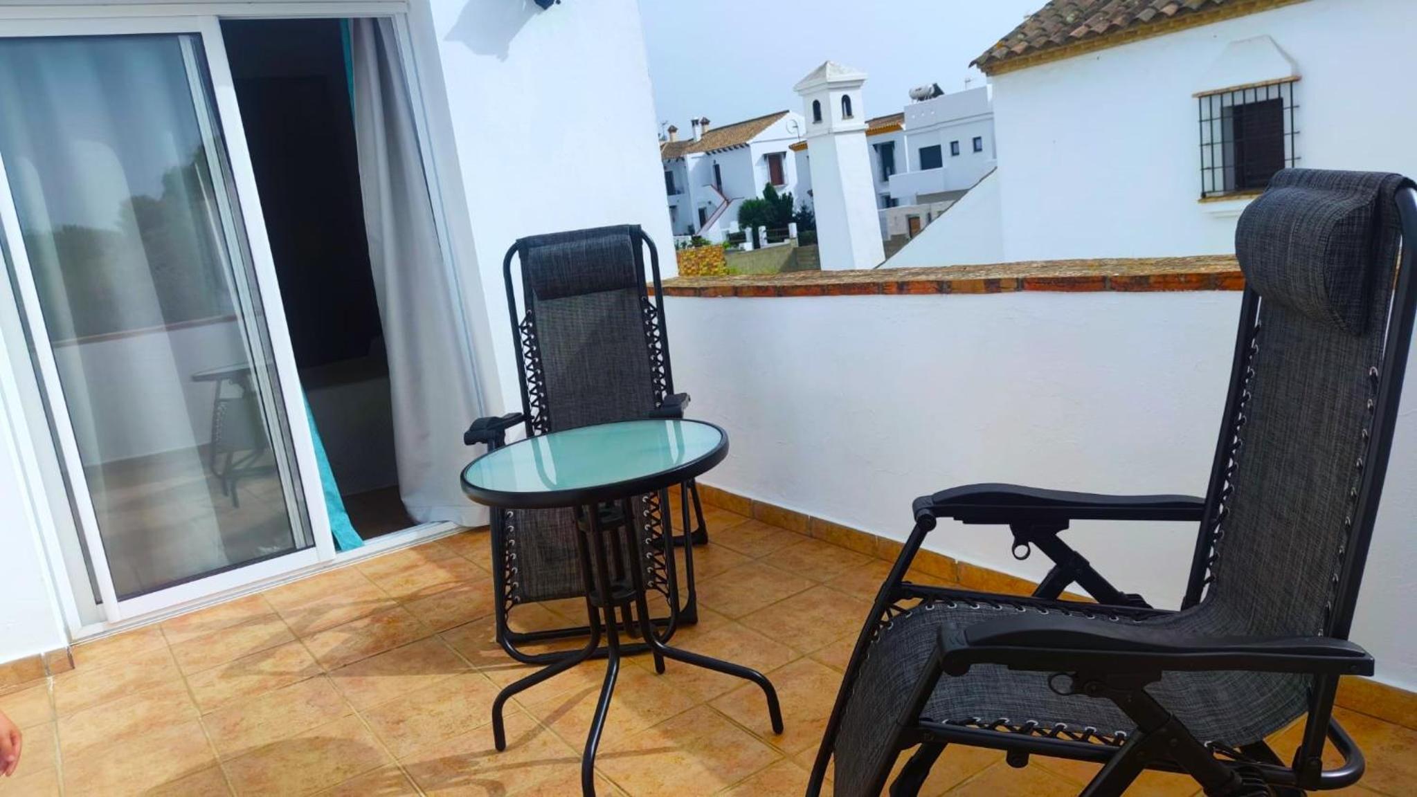 Double Room with Terrace - Photo 8