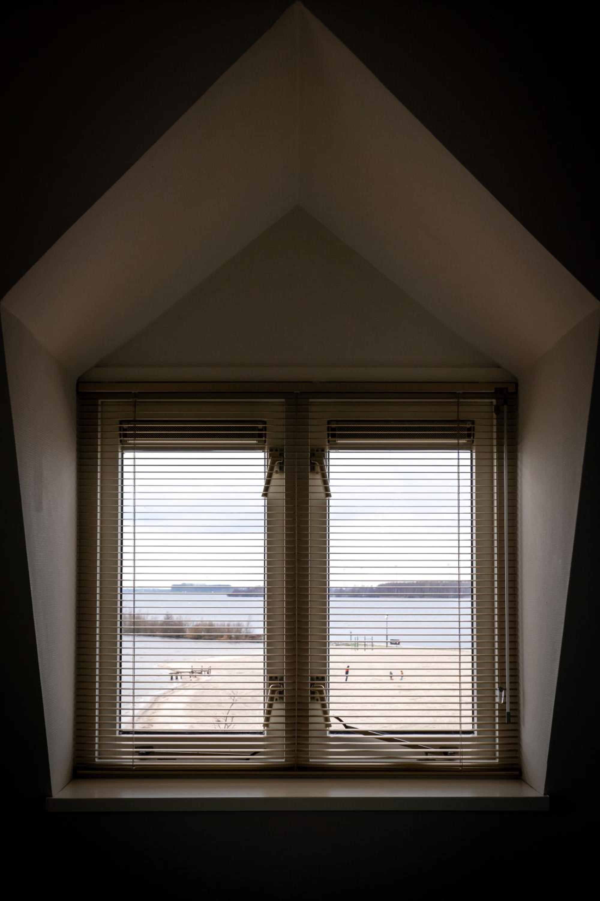 Twin Room with Lake View photo 3