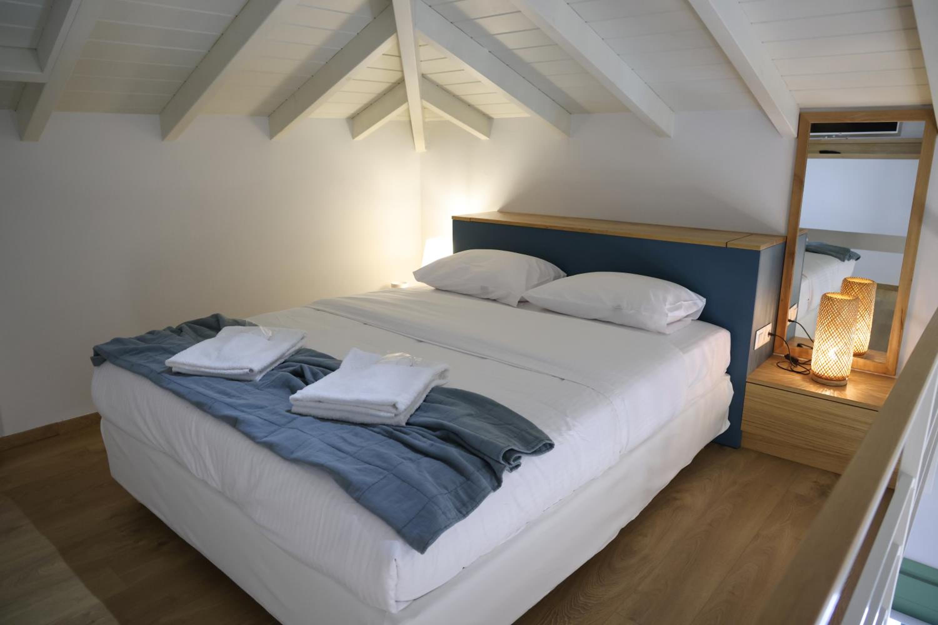 Apartment - Split Level