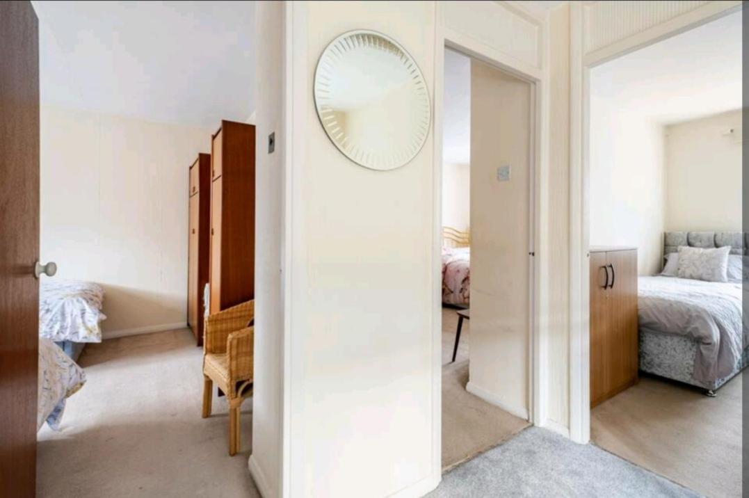 Three-Bedroom House photo 3
