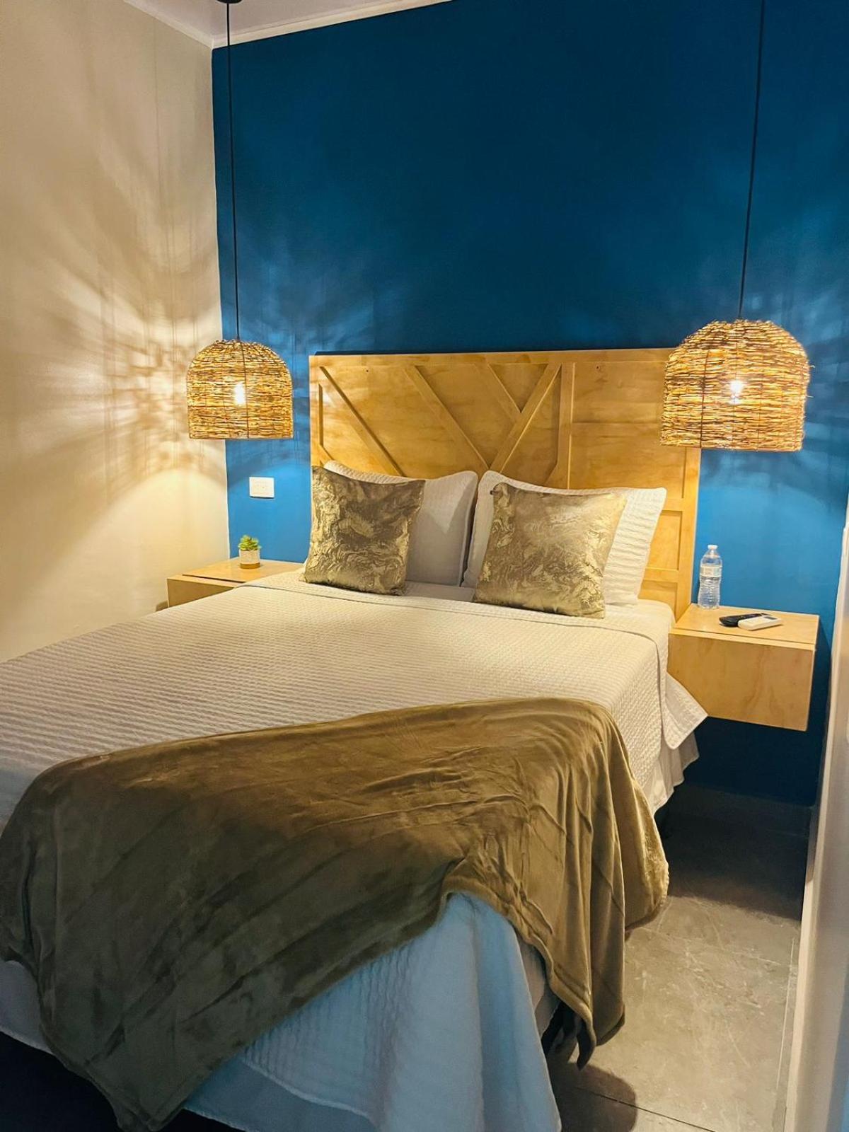 Budget Double Room photo 3