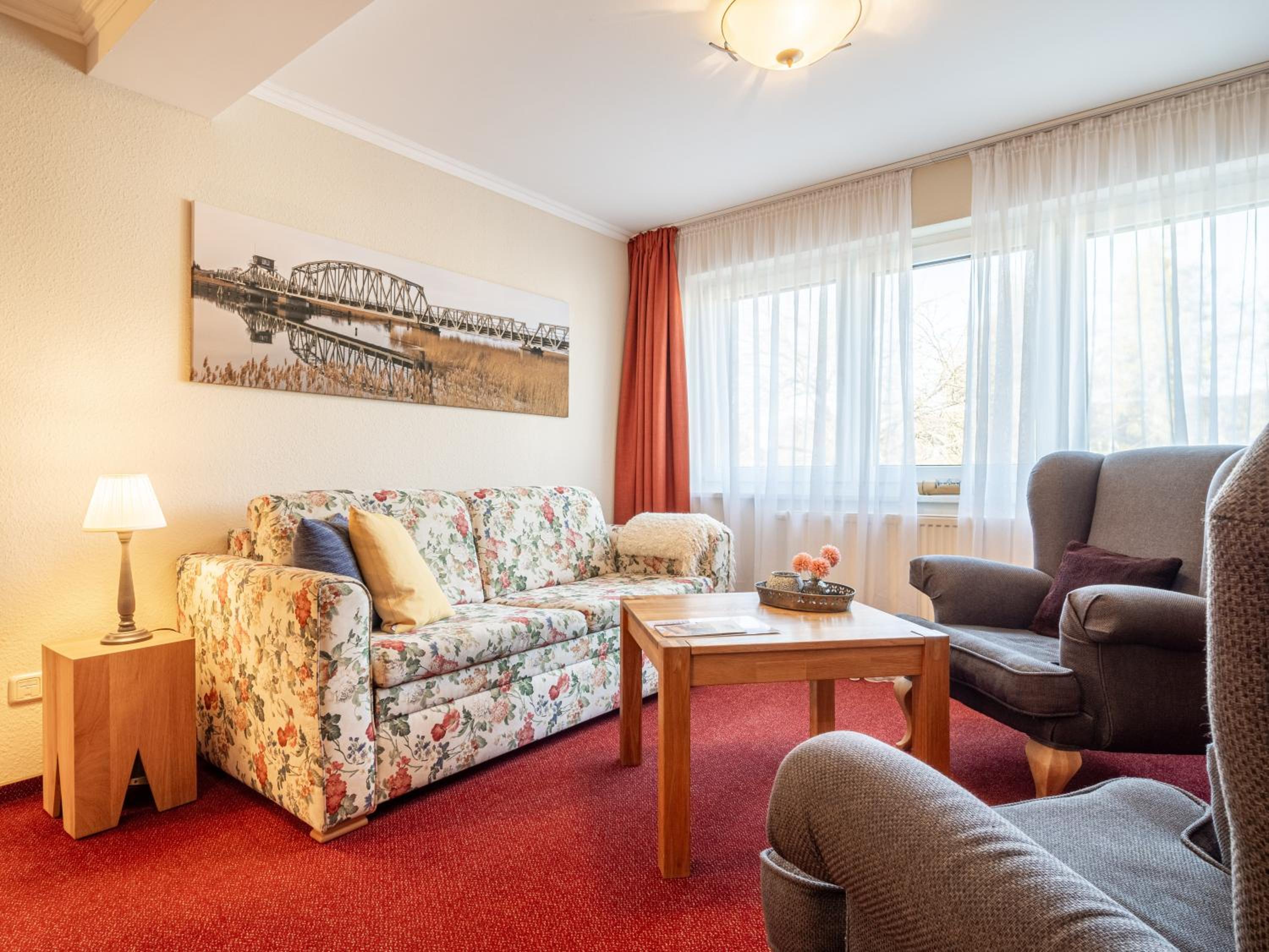 One-Bedroom Suite photo 3