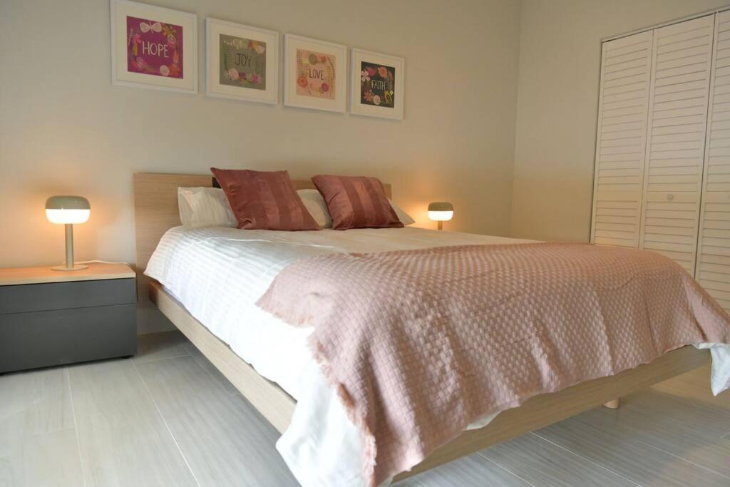 Three-Bedroom House photo 1
