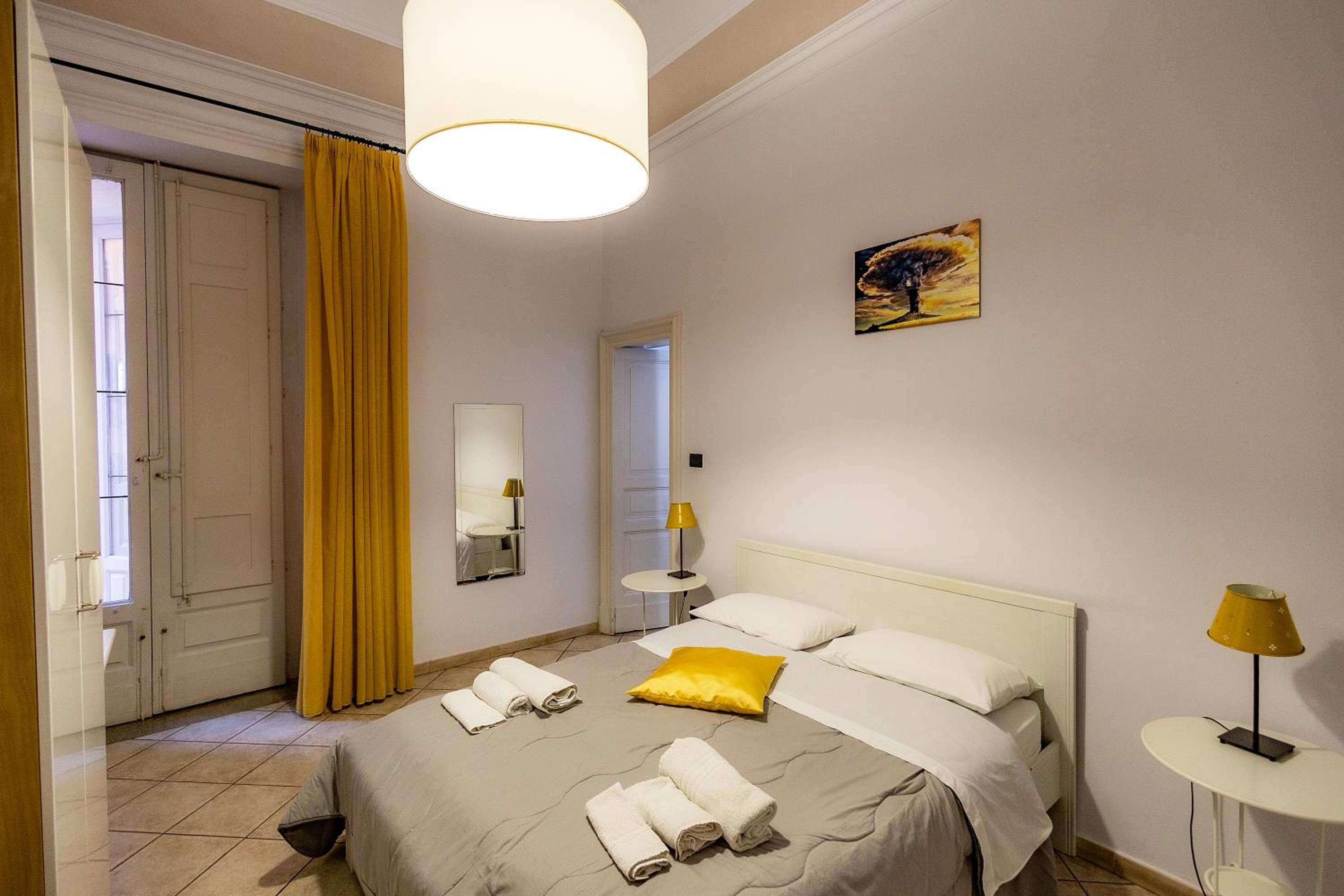 Double Room with Private External Bathroom - Photo 3