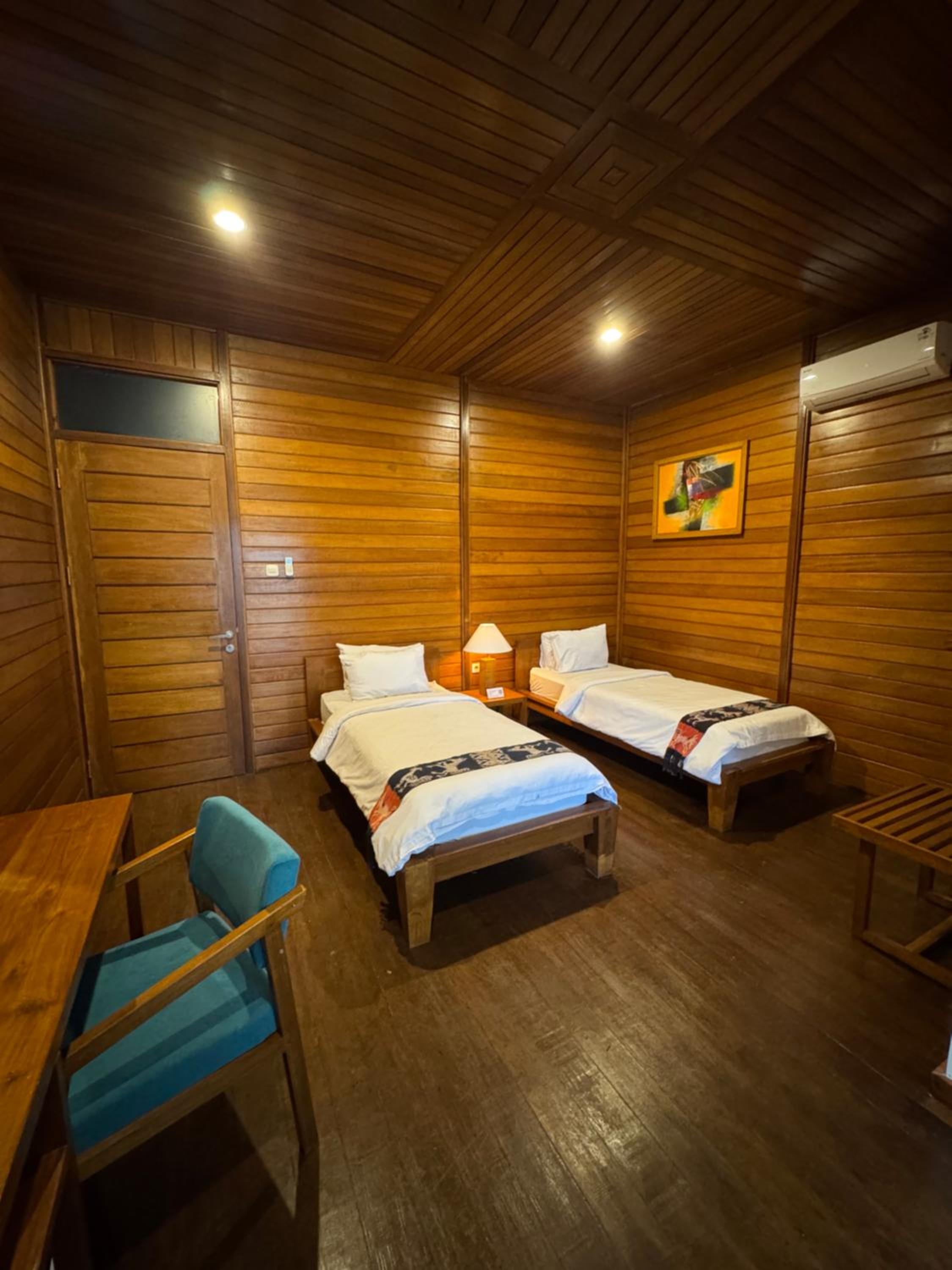 Twin Room with Pool View