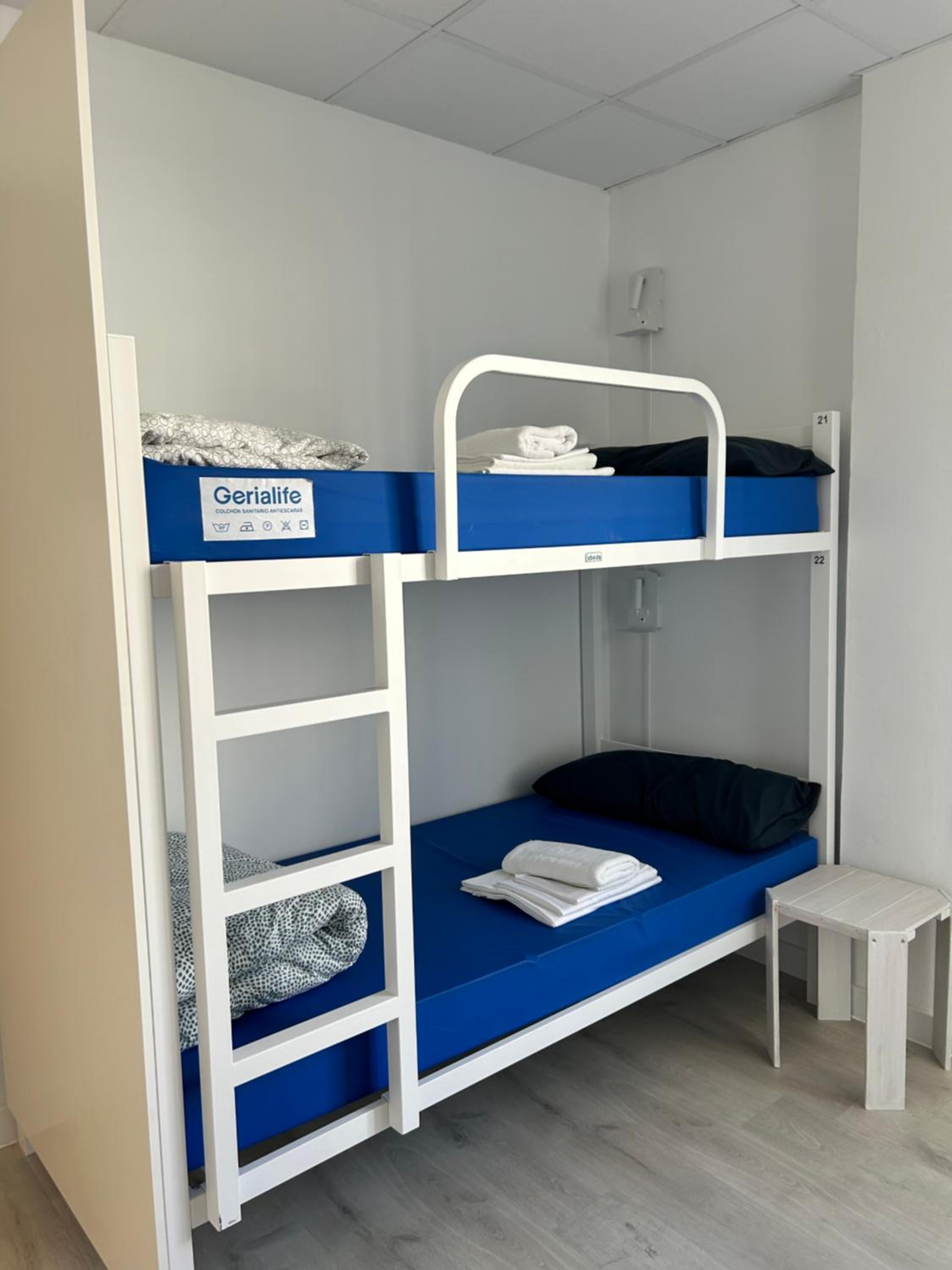 Bed in 4-Bed Mixed Dormitory Room photo 2