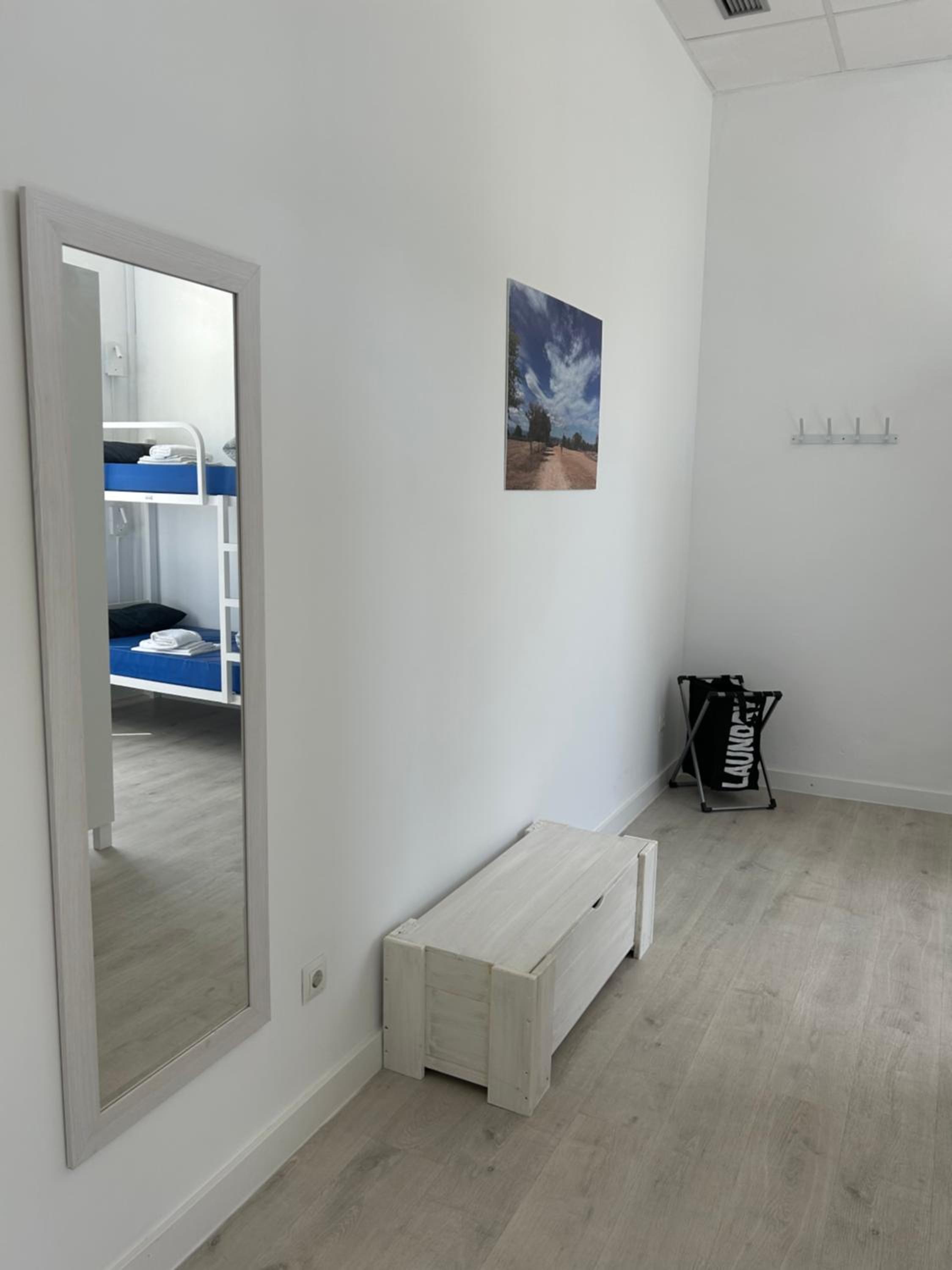 Bed in 8-Bed Mixed Dormitory Room photo 2