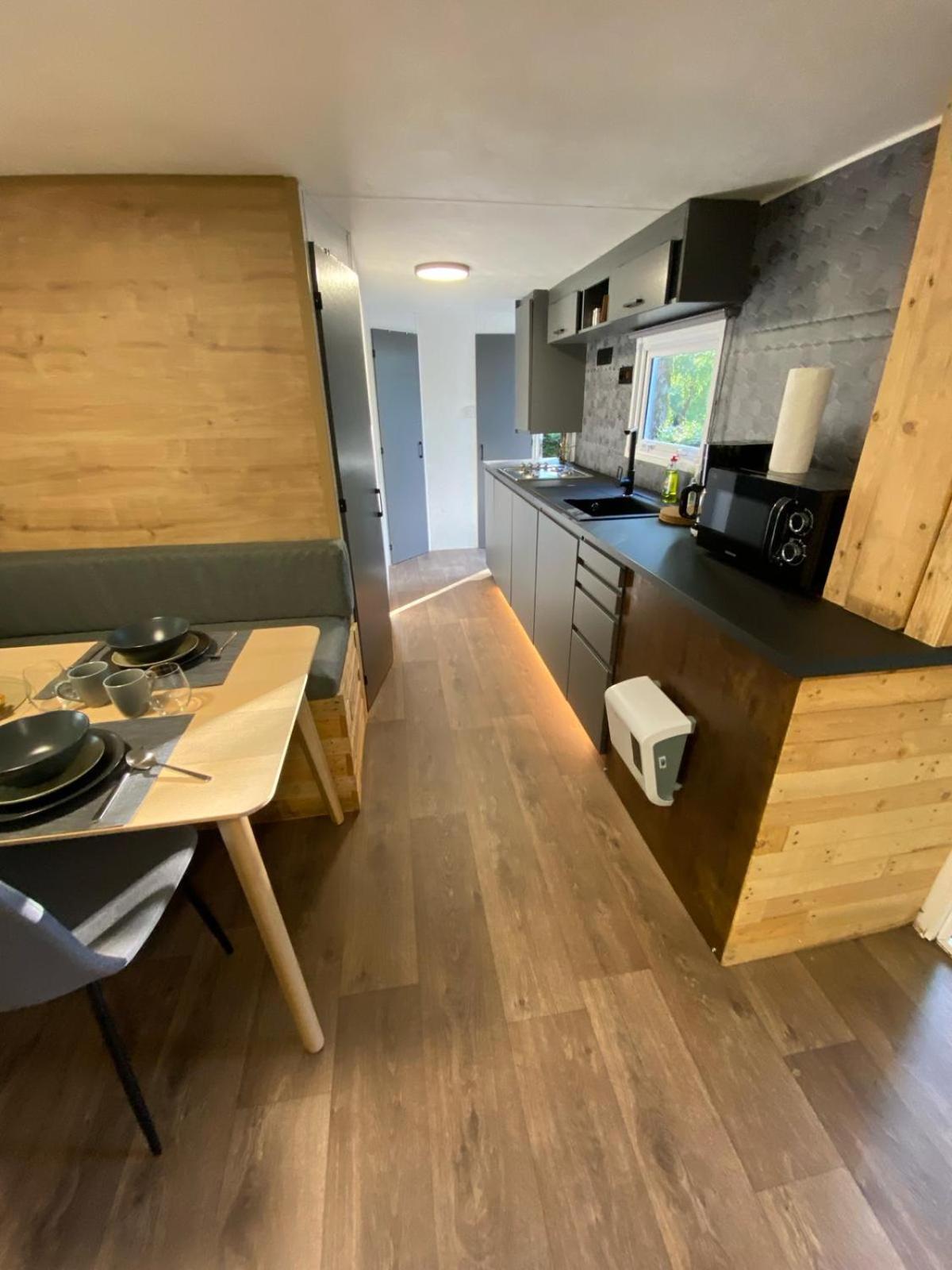 Caravan photo 1