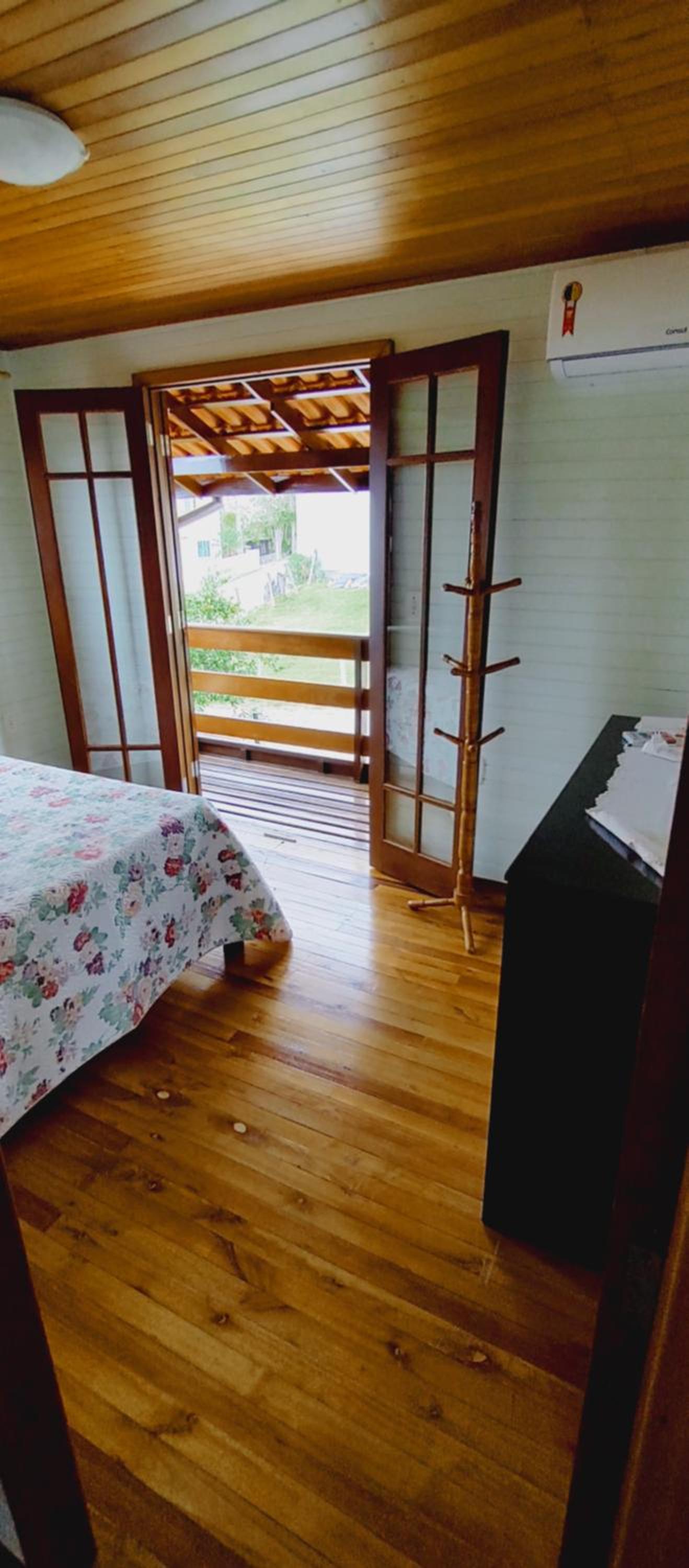 One-Bedroom House photo 1
