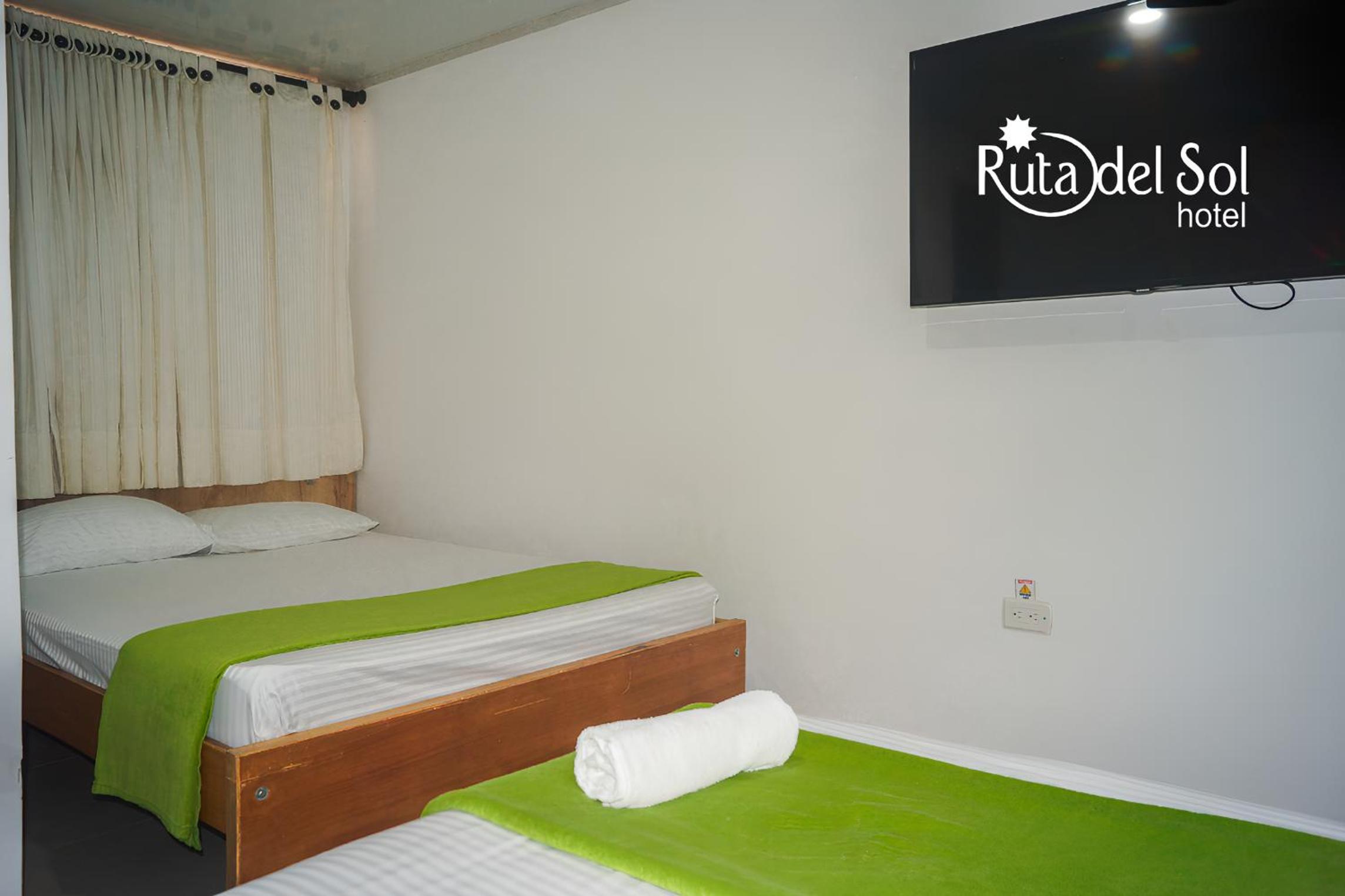 Double Room with Private Bathroom photo 3