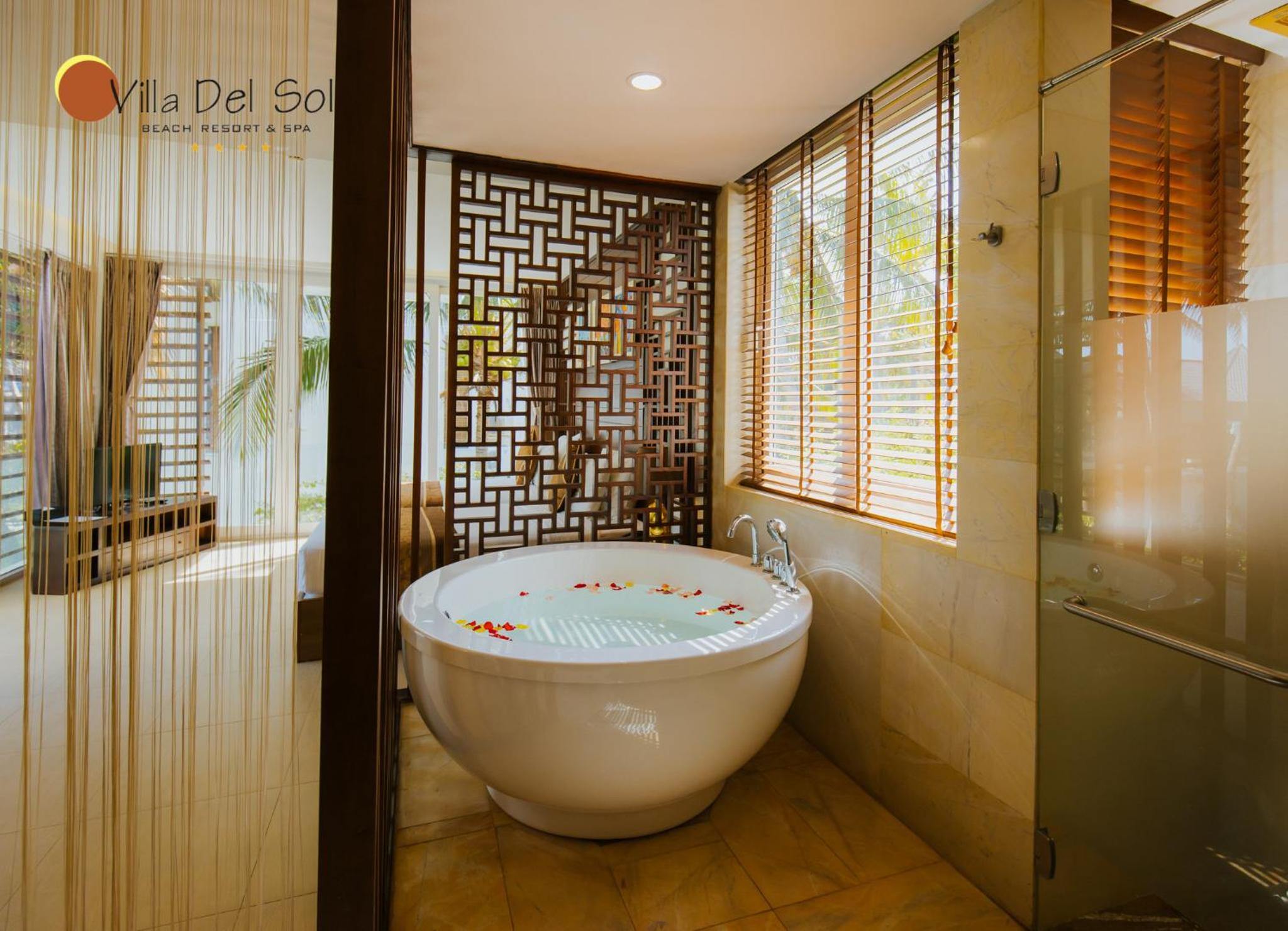 Double or Twin Room with Balcony photo 2