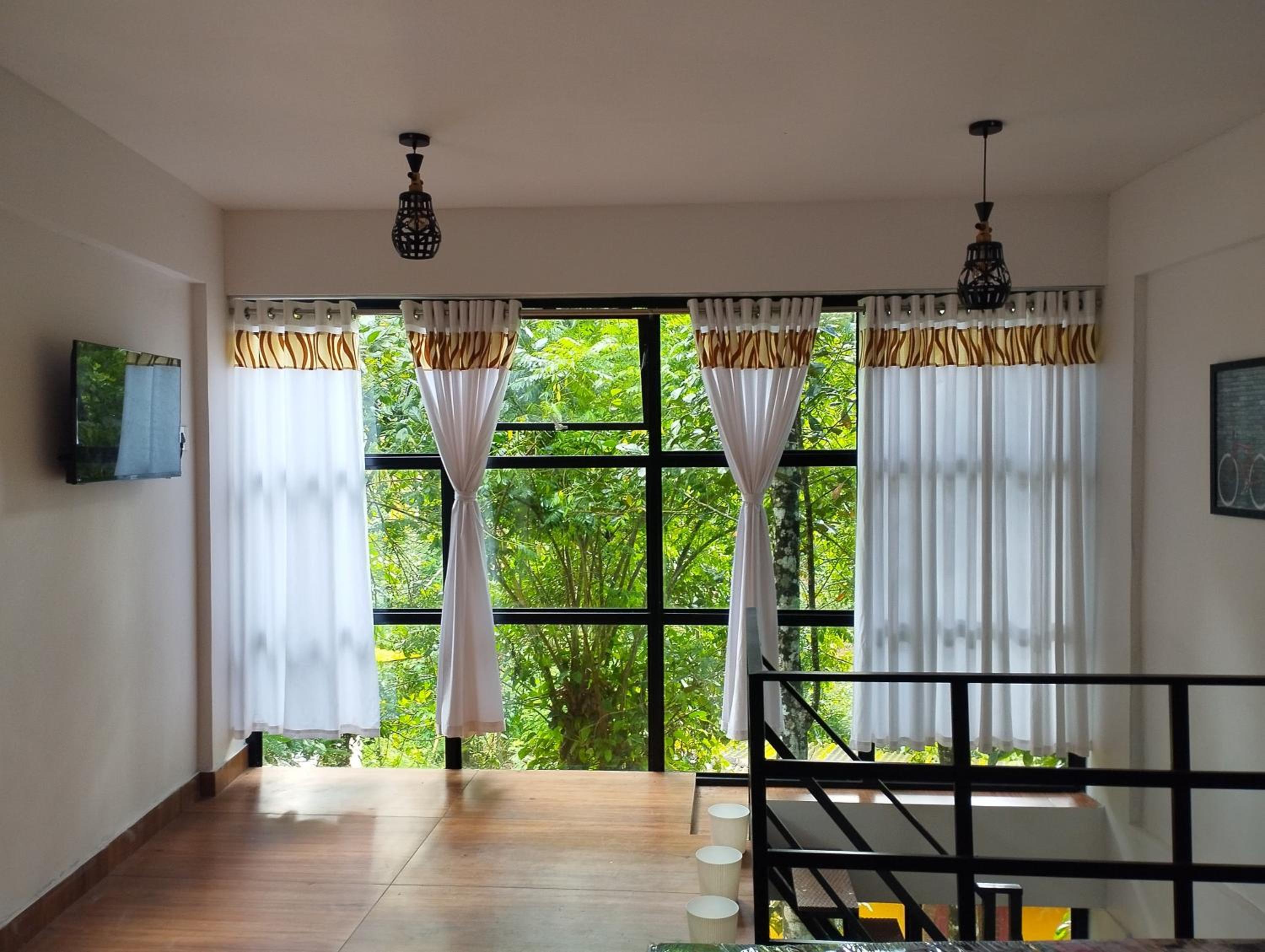 One-Bedroom House photo 1