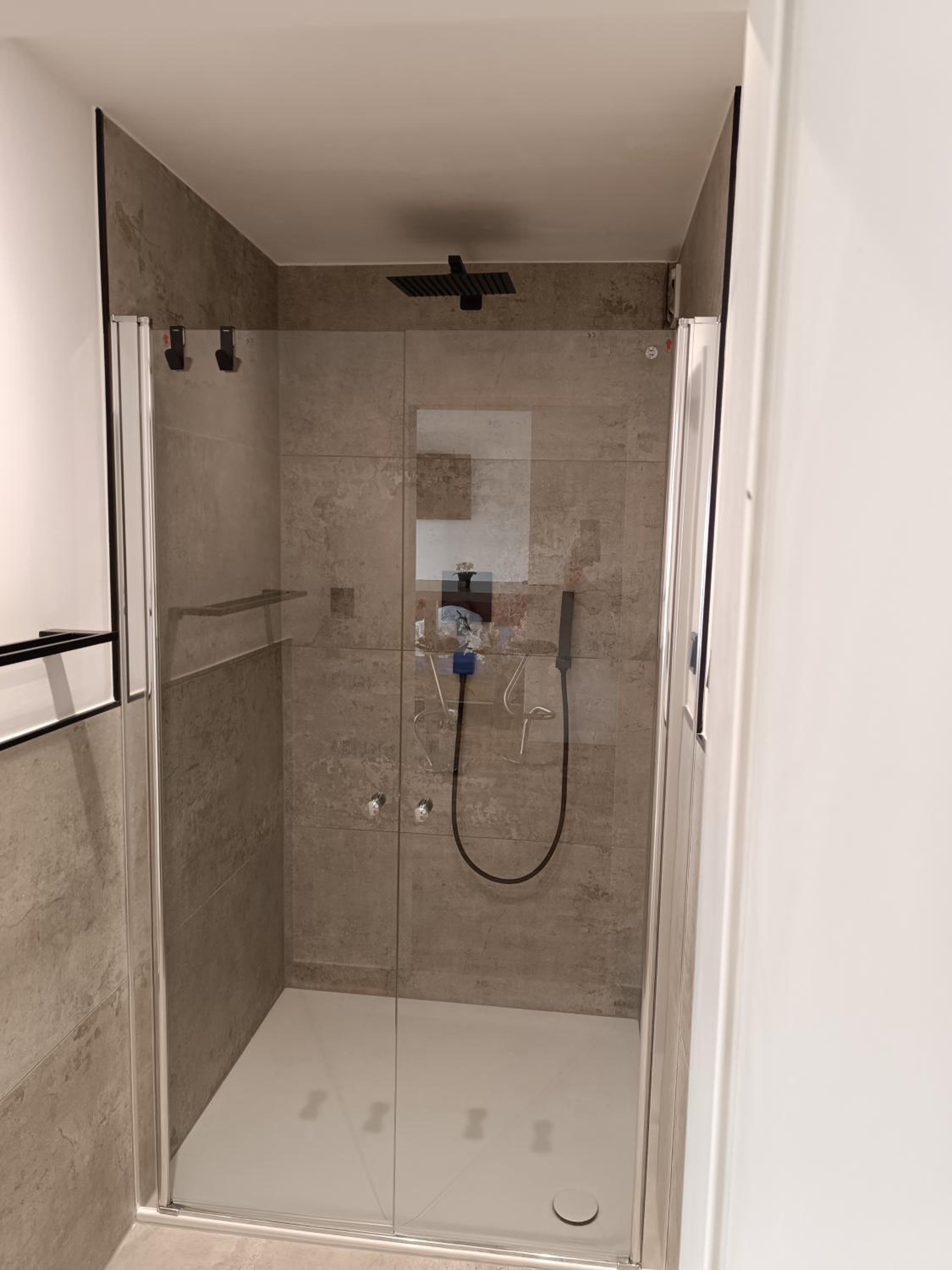 Studio Apartment - Photo 35