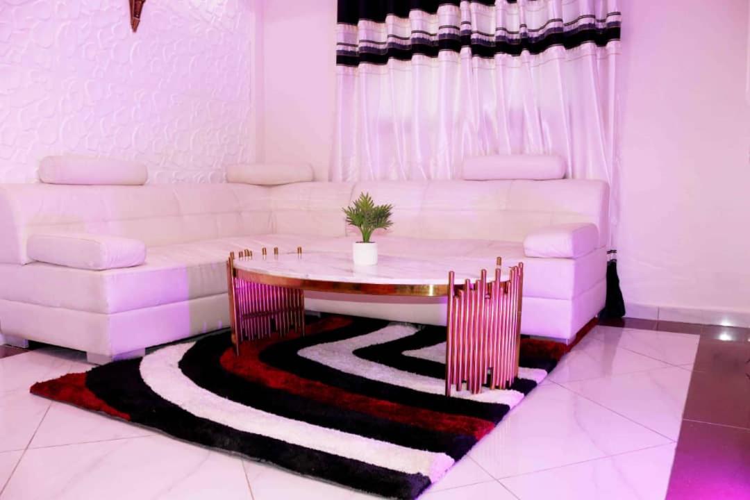 Suite With Hot Tub