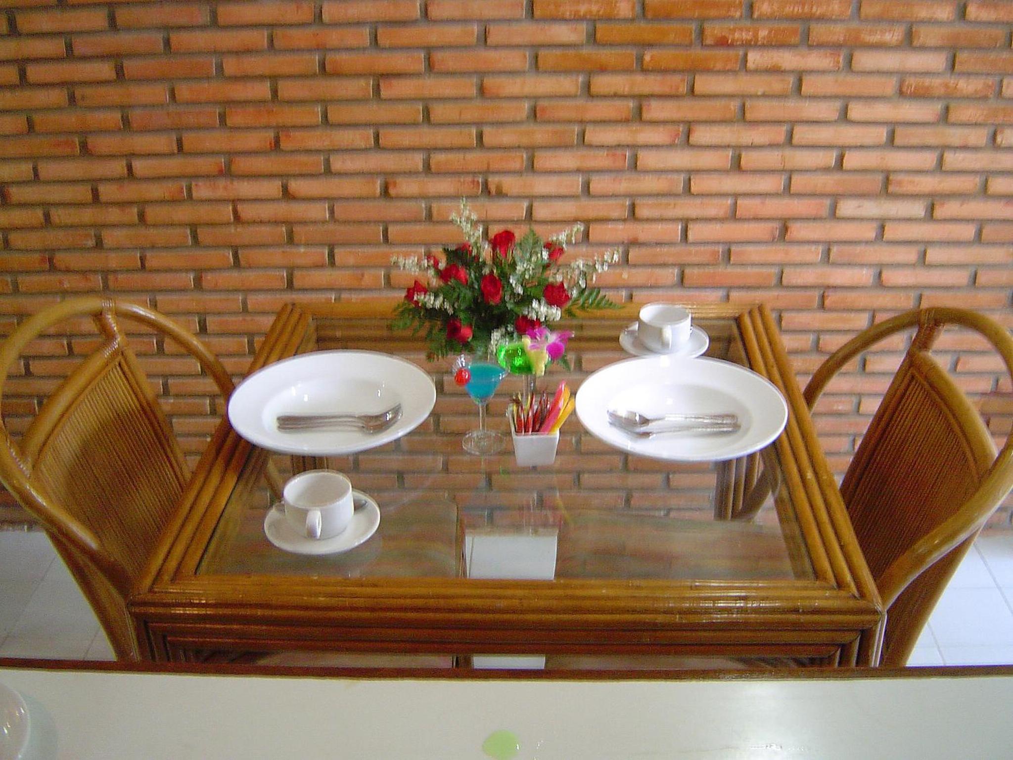 One-Bedroom Apartment with Balcony - Photo 3