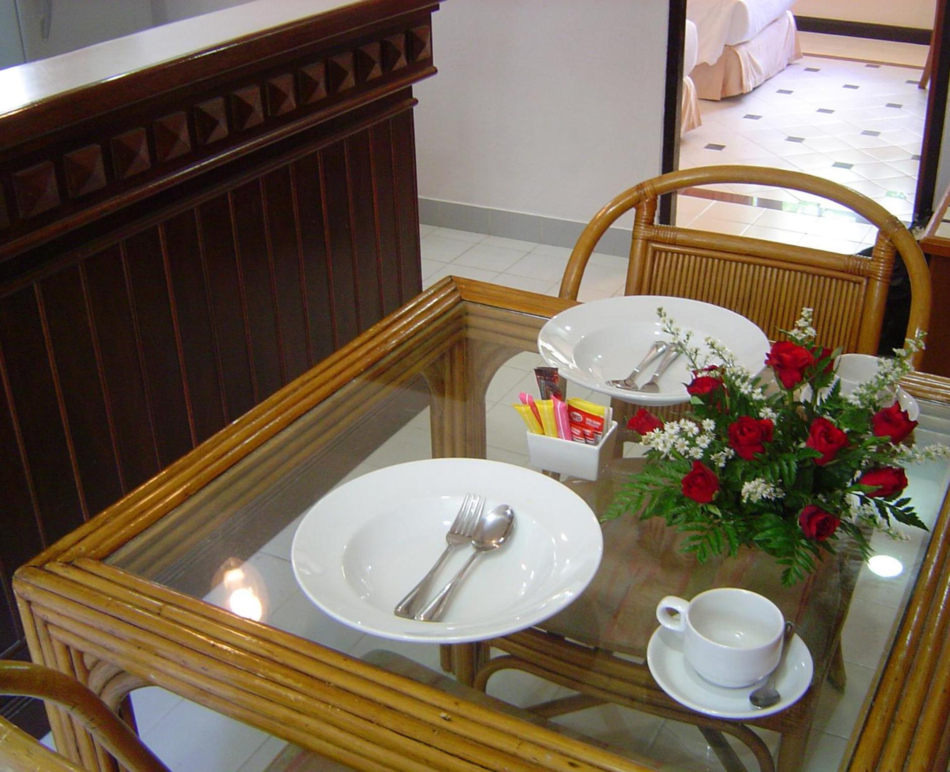 One-Bedroom Apartment with Balcony - Photo 11