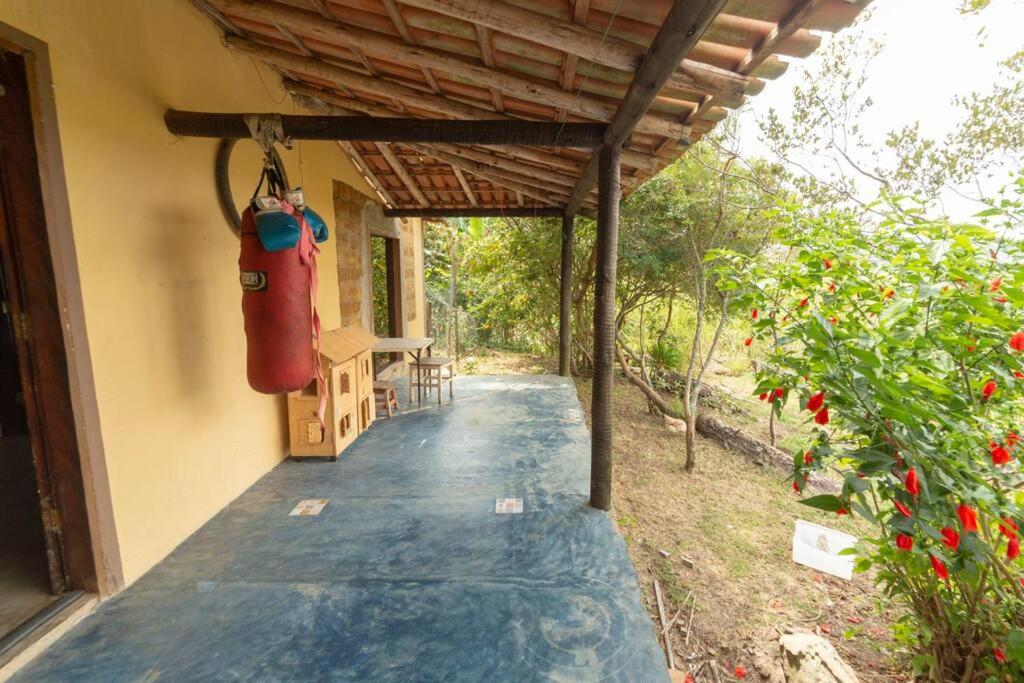 Five-Bedroom House photo 3