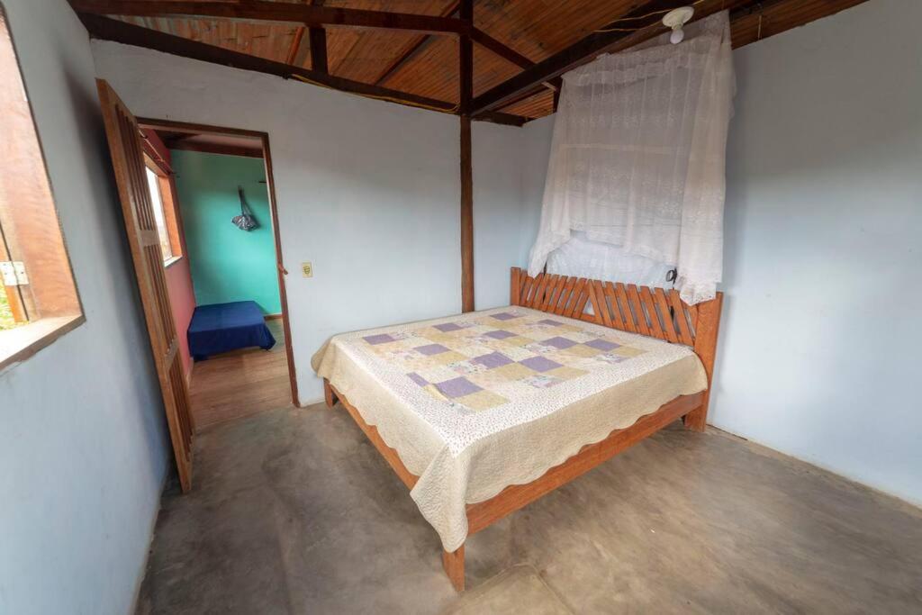 Five-Bedroom House photo 1