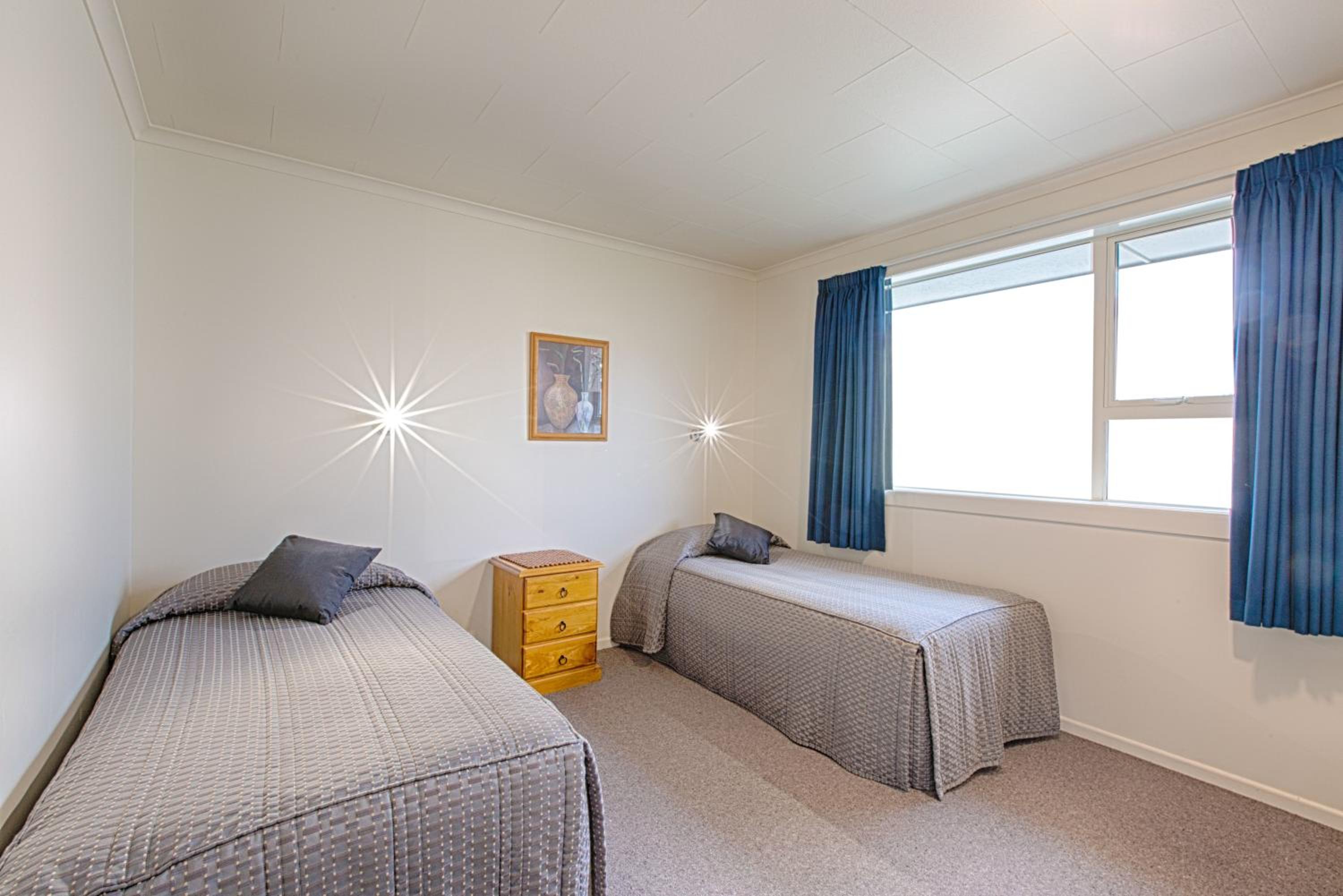 Superior One-Bedroom Apartment - Photo 7