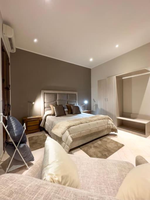 Two-Bedroom Apartment - Photo 1