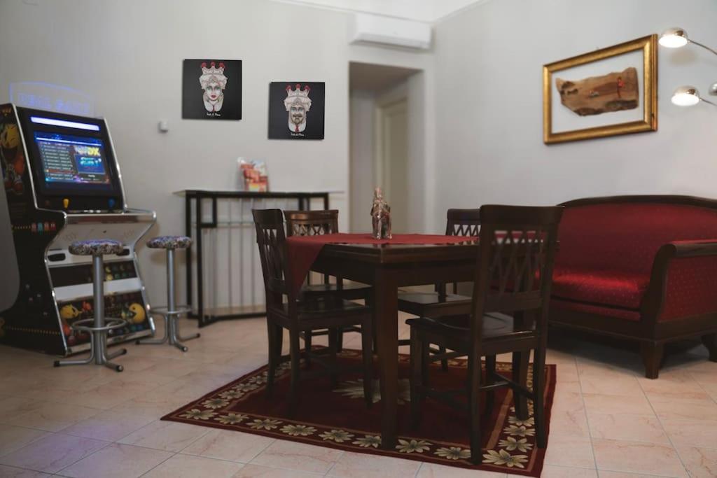 Two-Bedroom Apartment - Photo 30