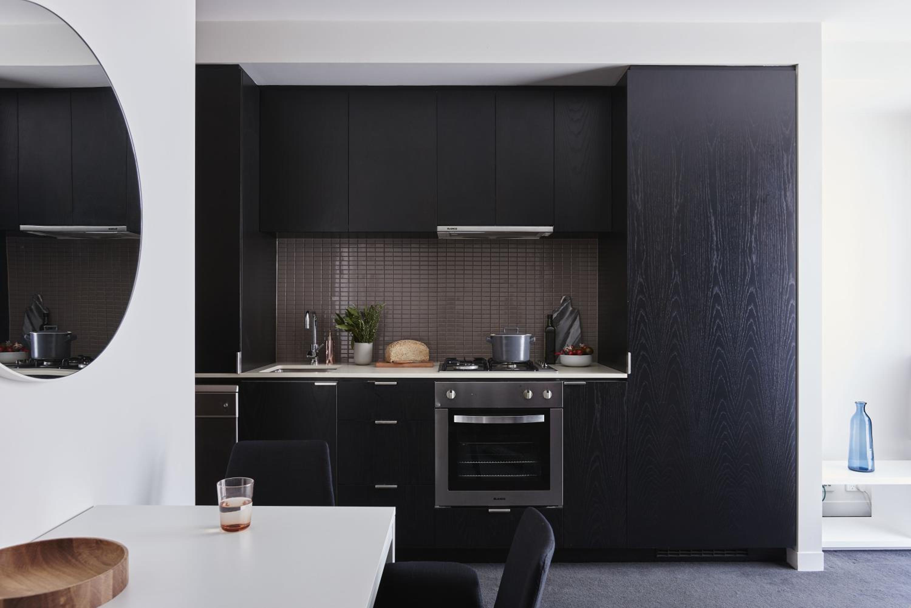 One Bedroom Apartment - Open Plan - Photo 4