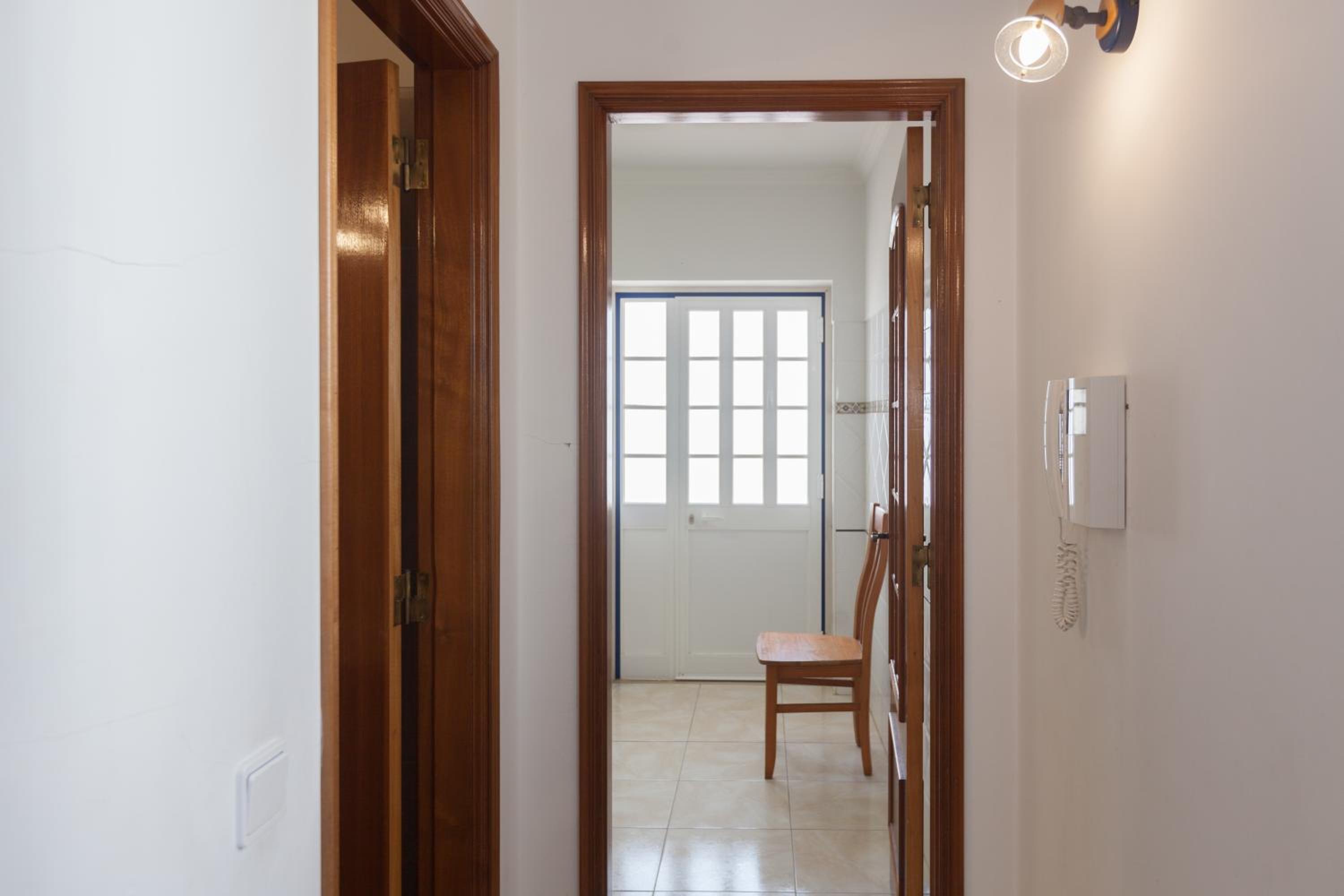 Two-Bedroom Townhouse - Photo 7