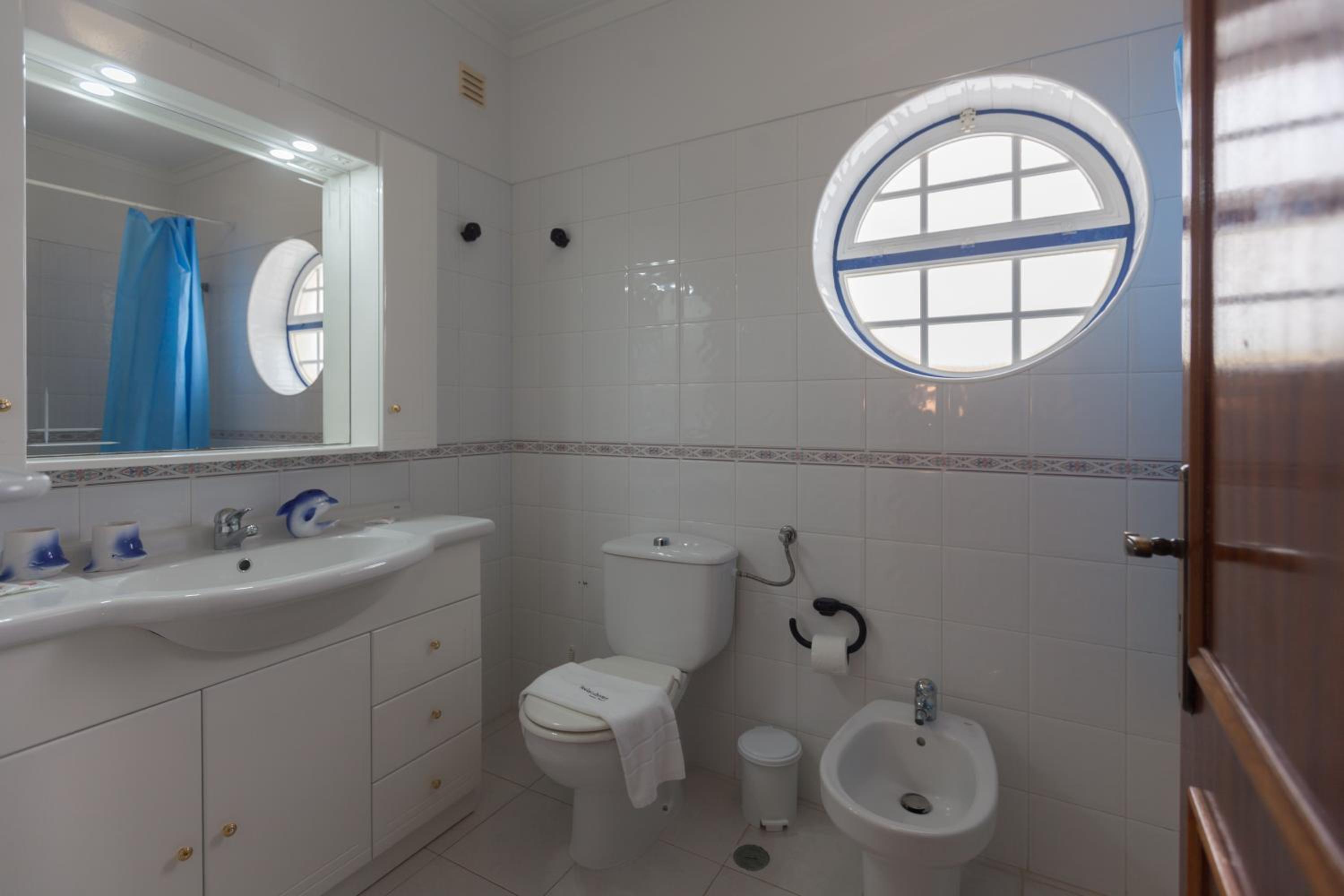 Two-Bedroom Townhouse - Photo 3