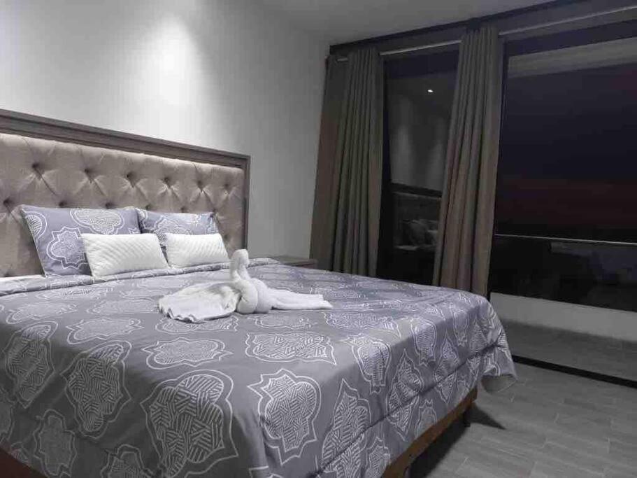 Villa photo 2